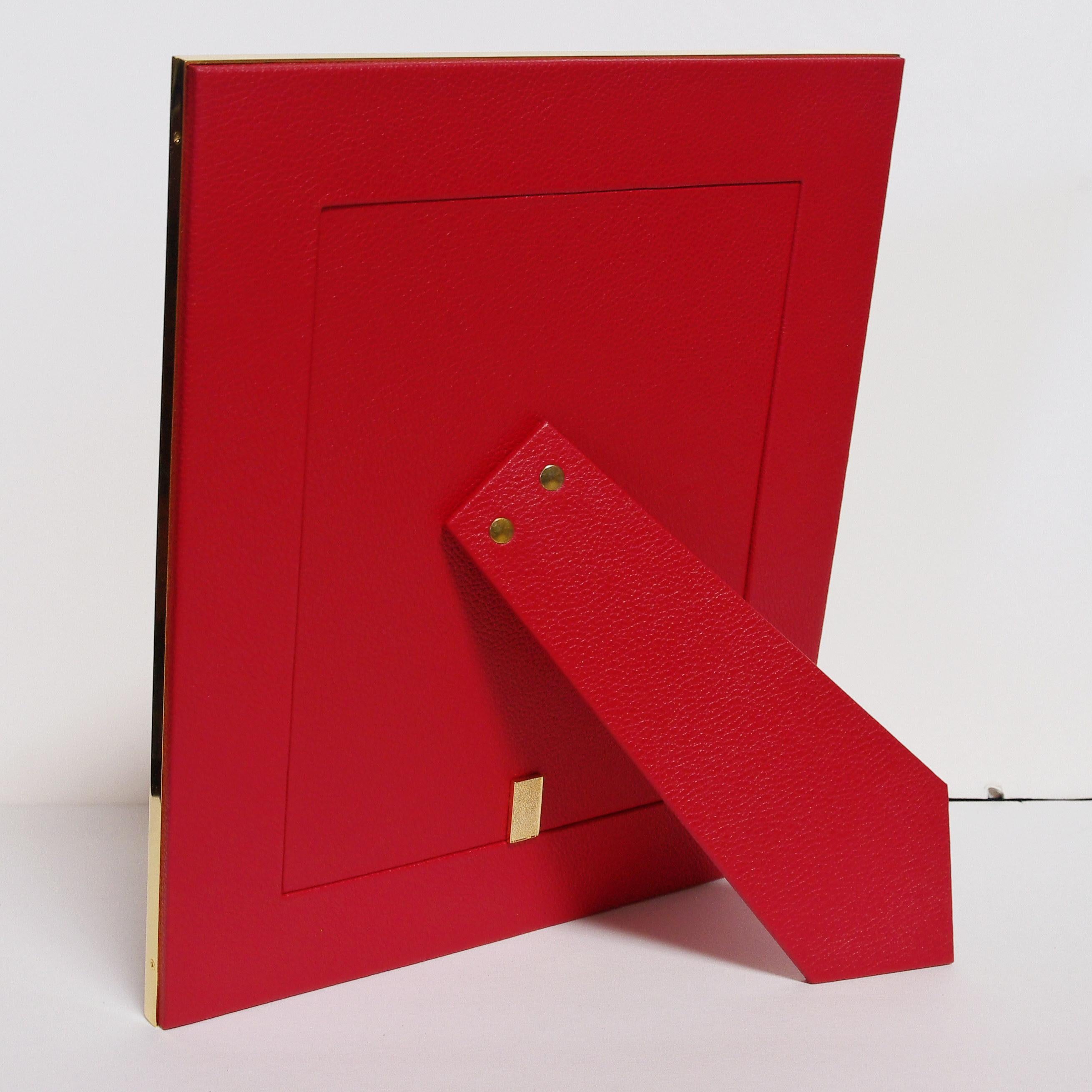 Roter Chagrin-Fotorahmen von Fabio Ltd (21. Jahrhundert und zeitgenössisch) im Angebot