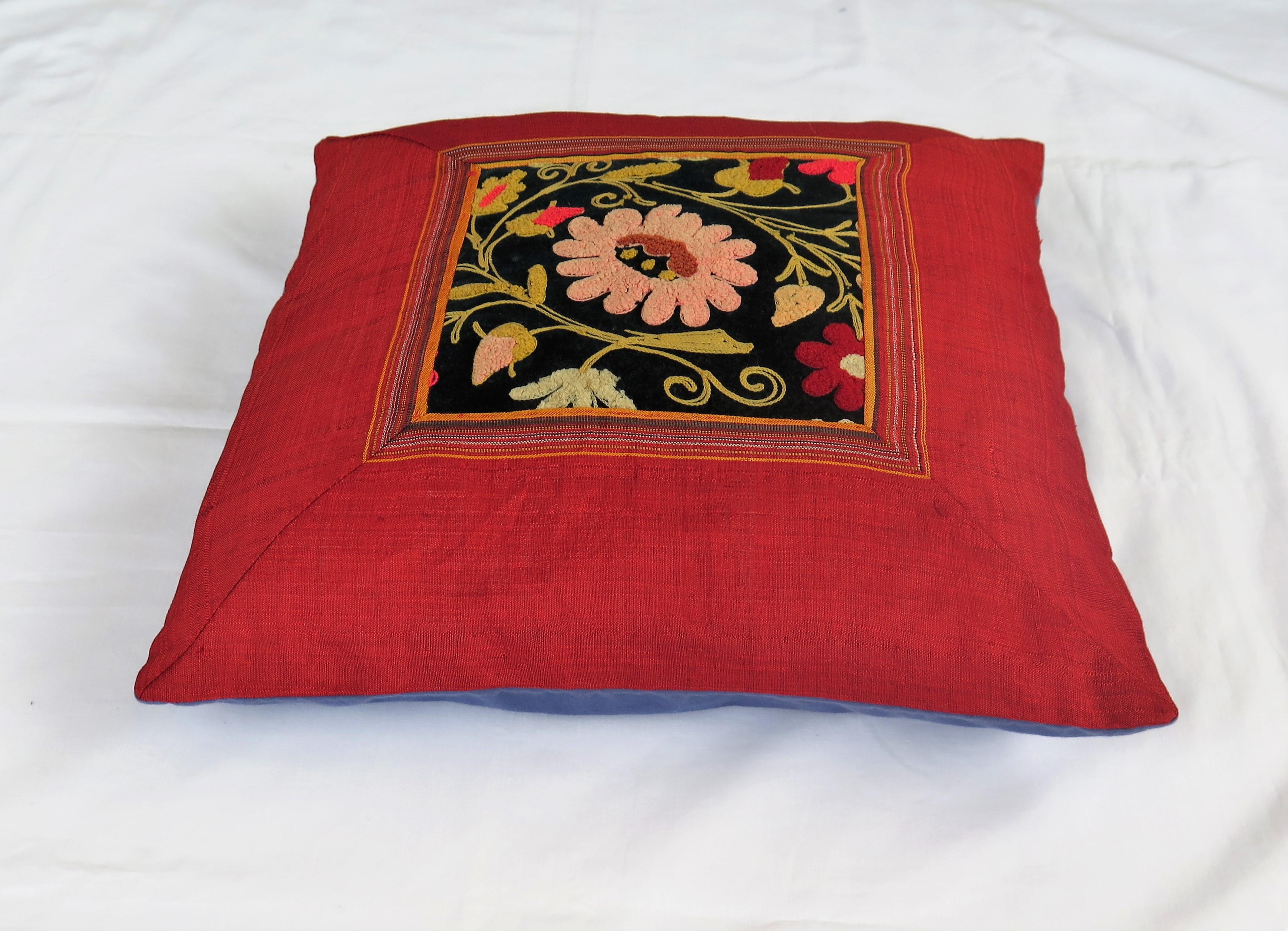 20th Century Art Nouveau Cushion or Pillow hand Embroidered, Circa 1900 For Sale