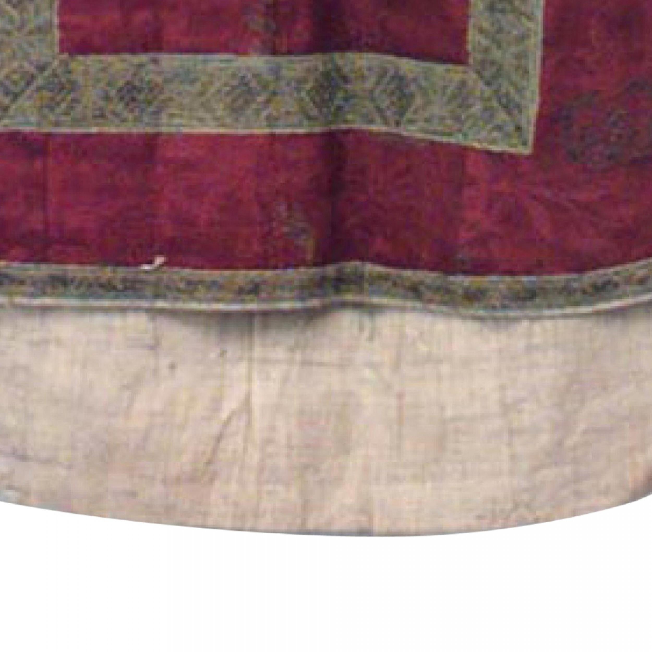 Inconnu Chasuble en damas de soie rouge en vente
