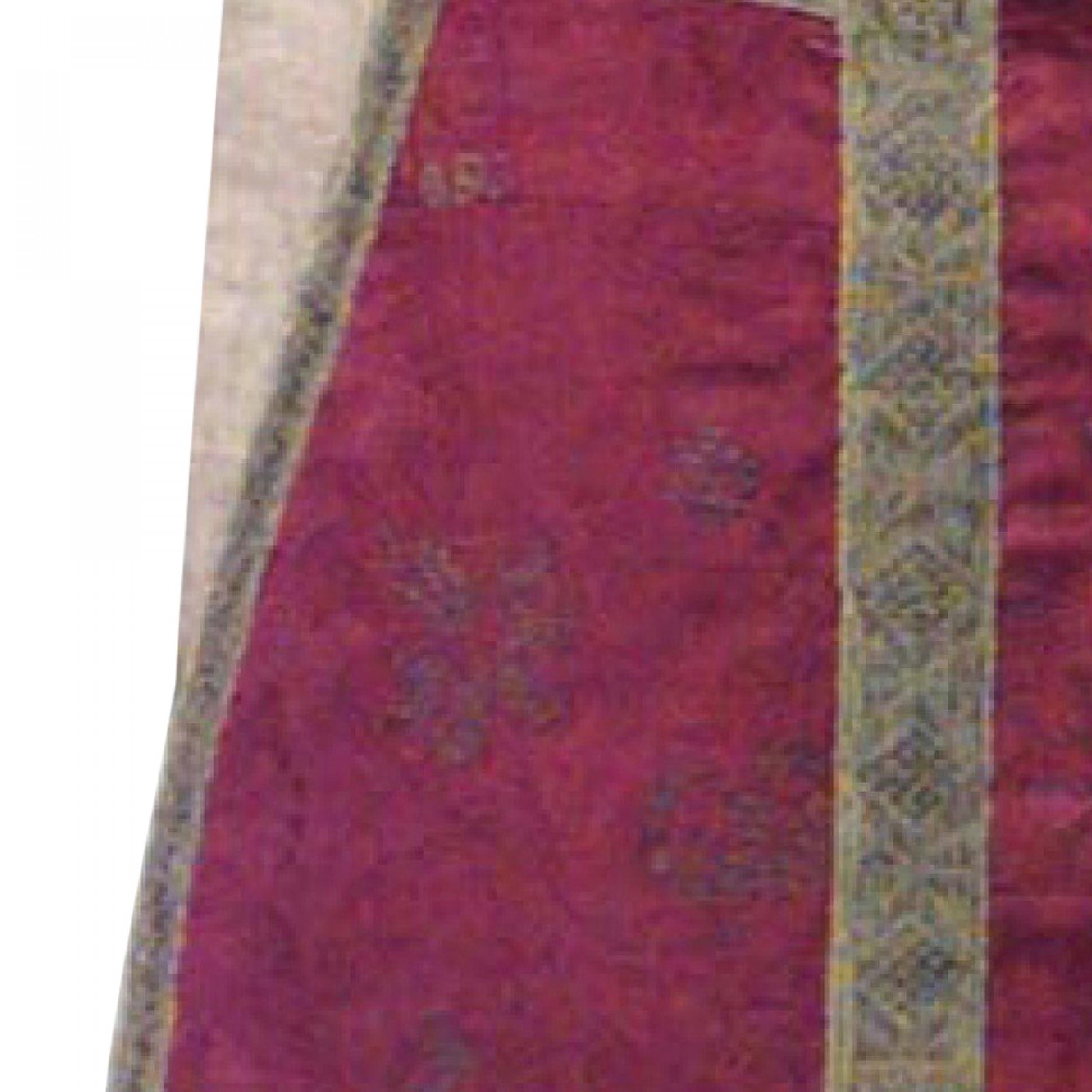 Brodé Chasuble en damas de soie rouge en vente