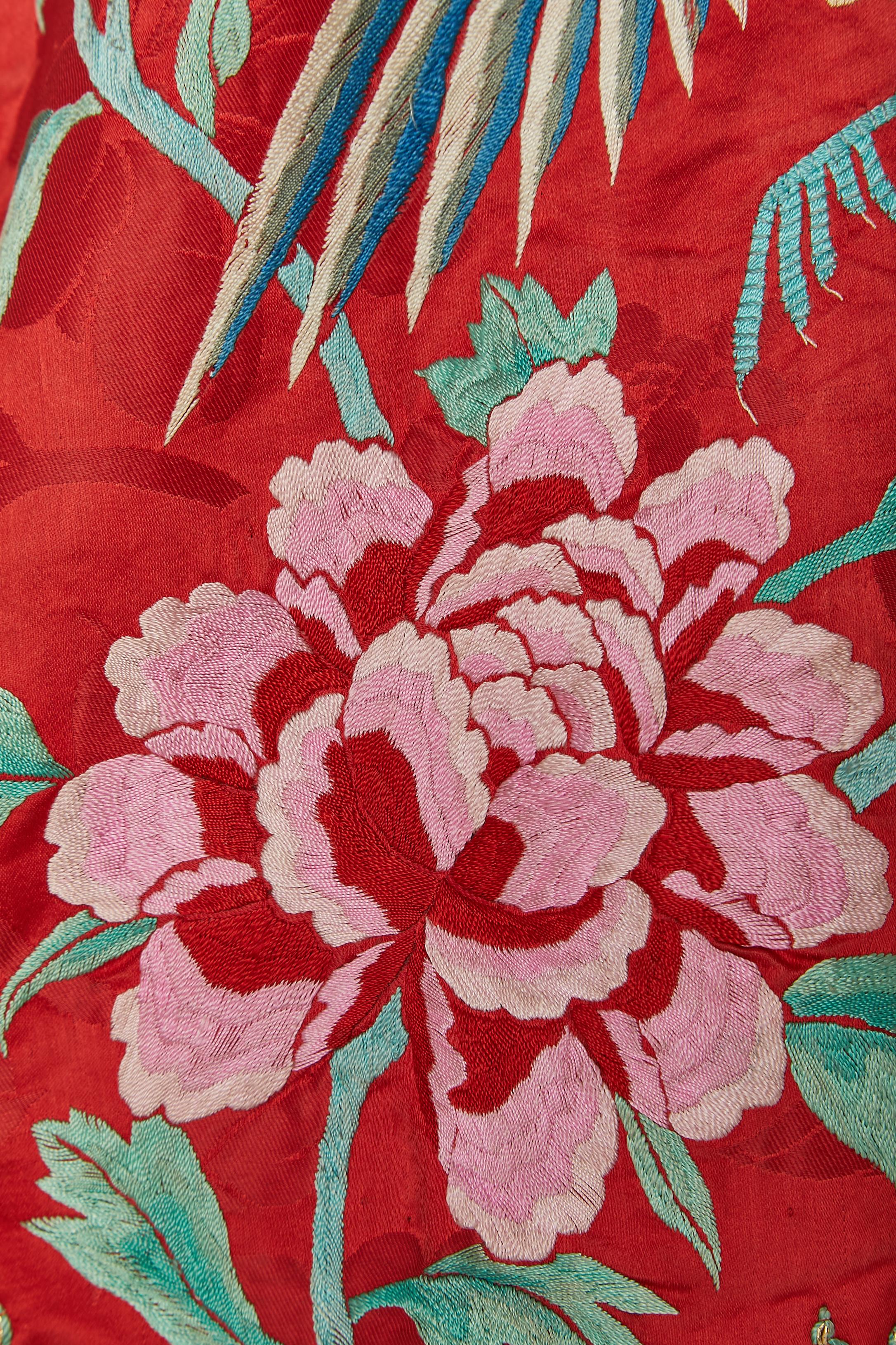 Tunica cinese in seta jacquard rossa con ricami In condizioni buone in vendita a Saint-Ouen-Sur-Seine, FR