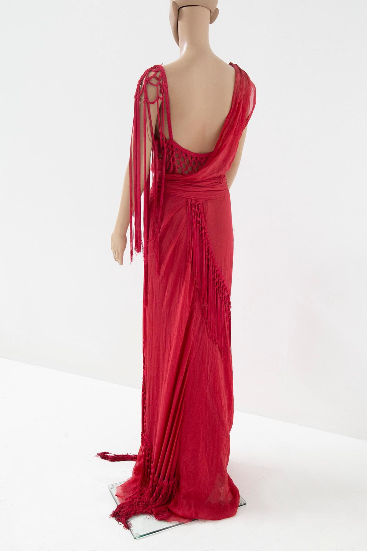 Alberta Ferretti - Robe longue en soie rouge en vente 7