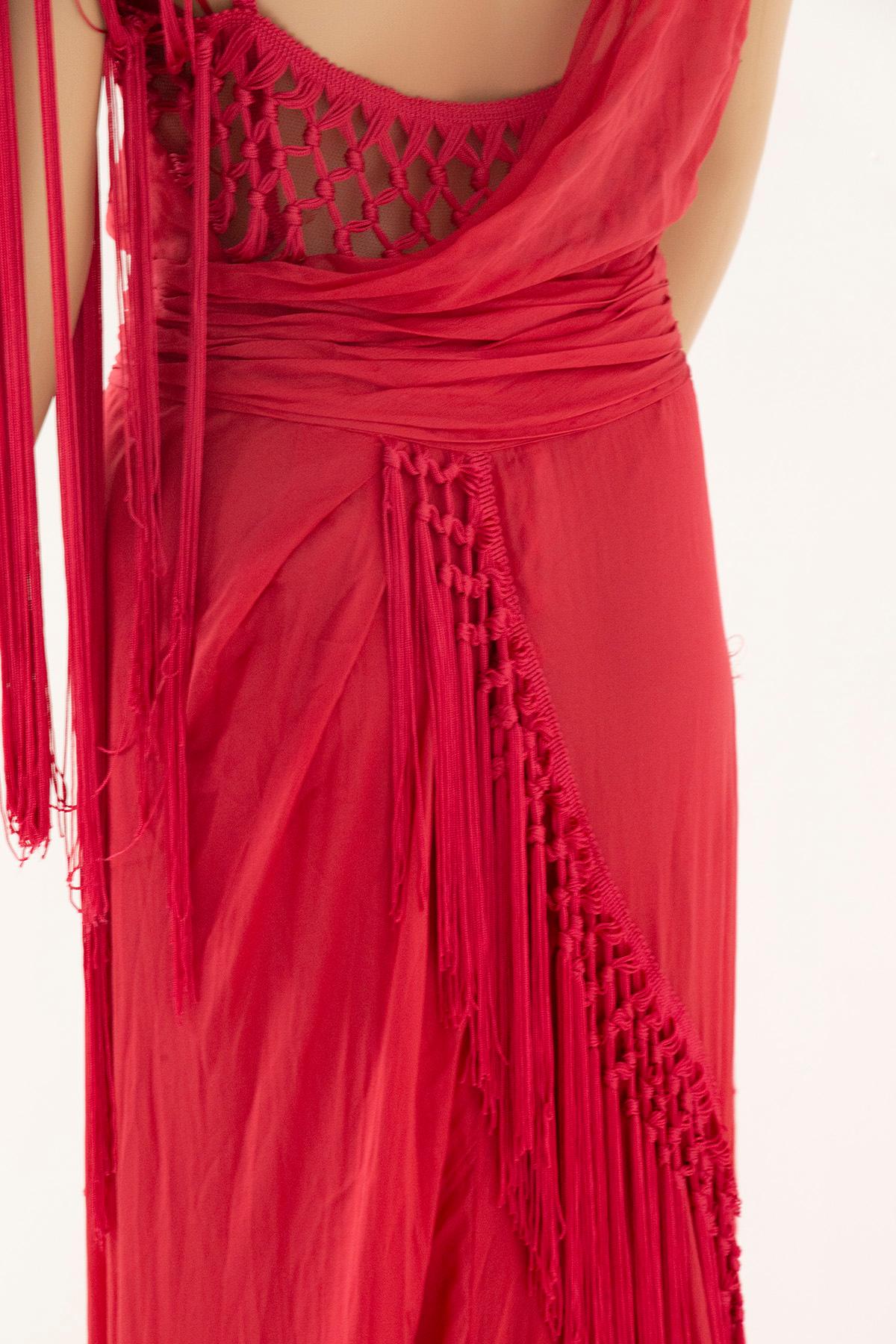 Alberta Ferretti - Robe longue en soie rouge en vente 9
