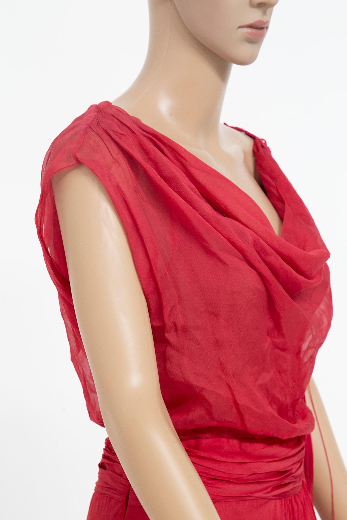 Alberta Ferretti - Robe longue en soie rouge en vente 4
