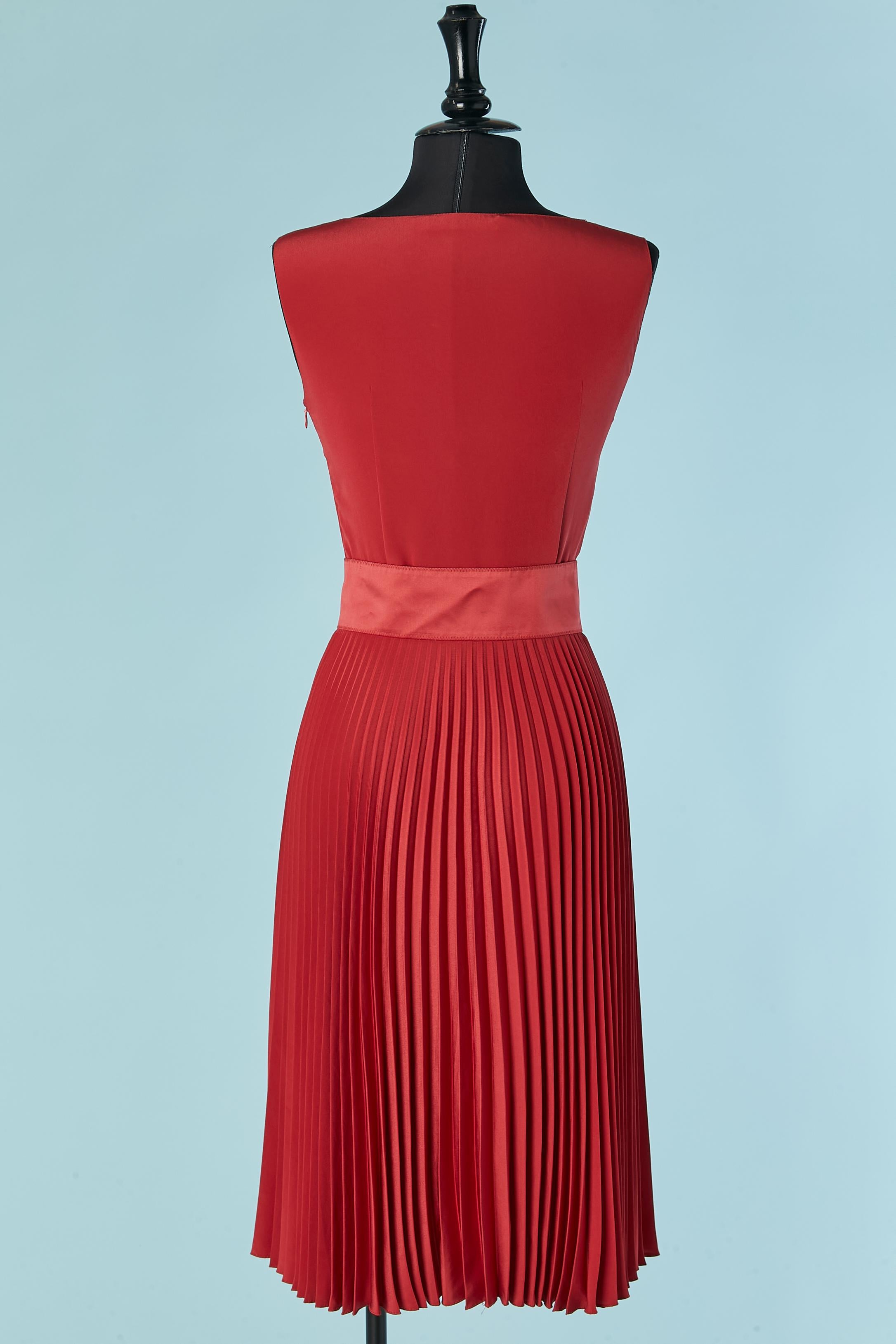 Red silk sleeveless cocktail dress with sunray pleats Miu Miu For Sale 1