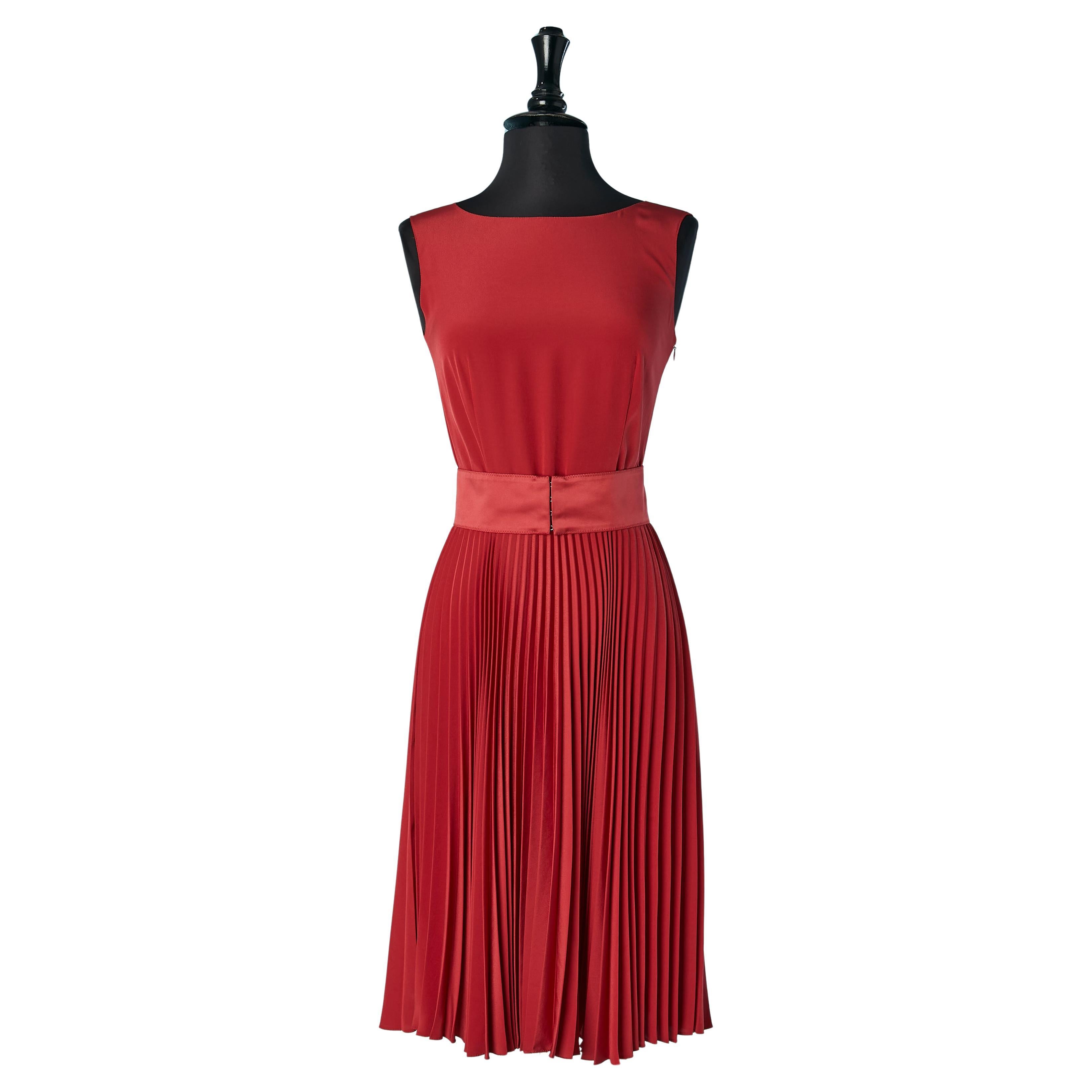 Red silk sleeveless cocktail dress with sunray pleats Miu Miu For Sale
