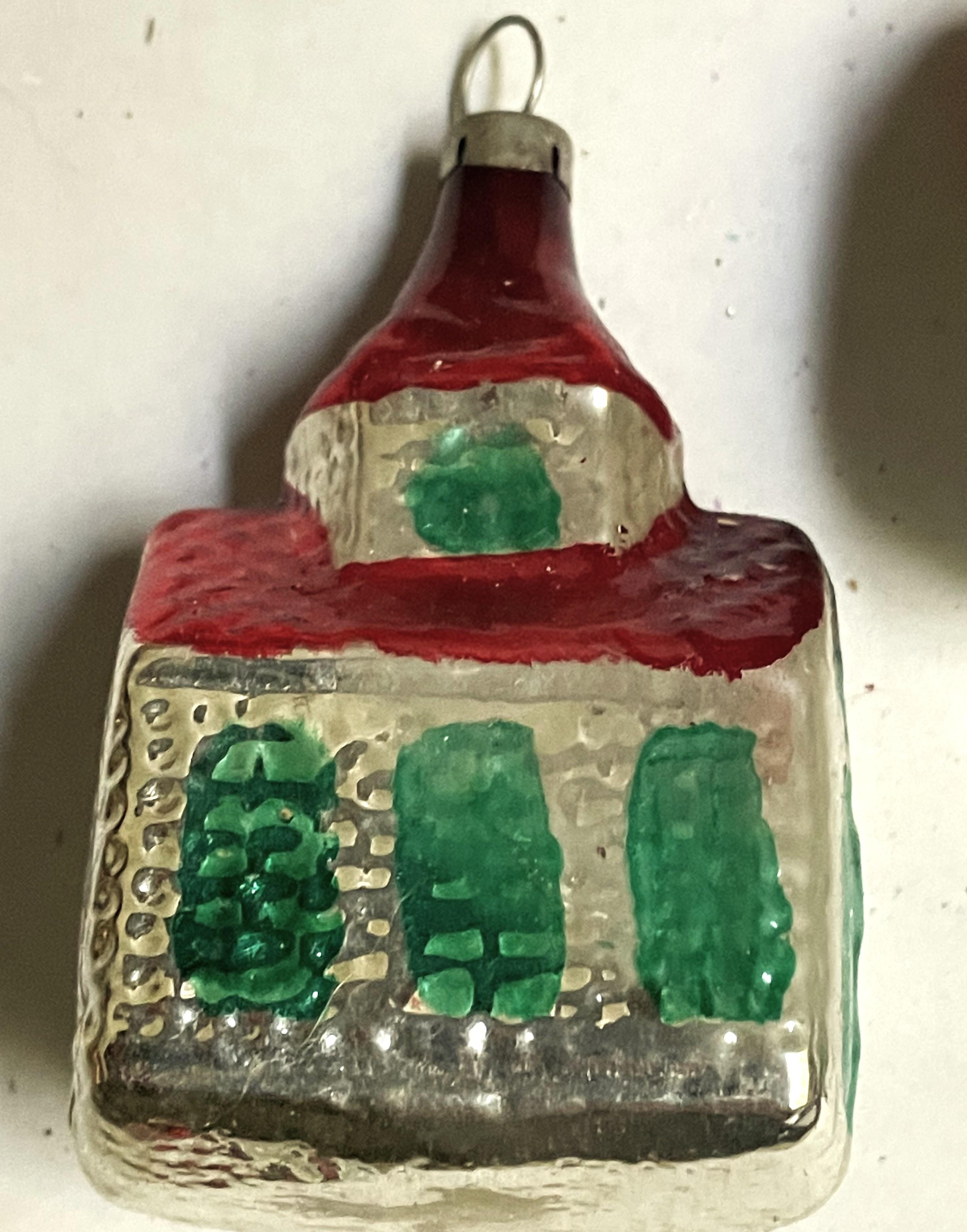 XX secolo Ornamenti per l'albero di Natale della chiesa in vetro soffiato rosso e argento Mercury, lotto di 3 pezzi in vendita