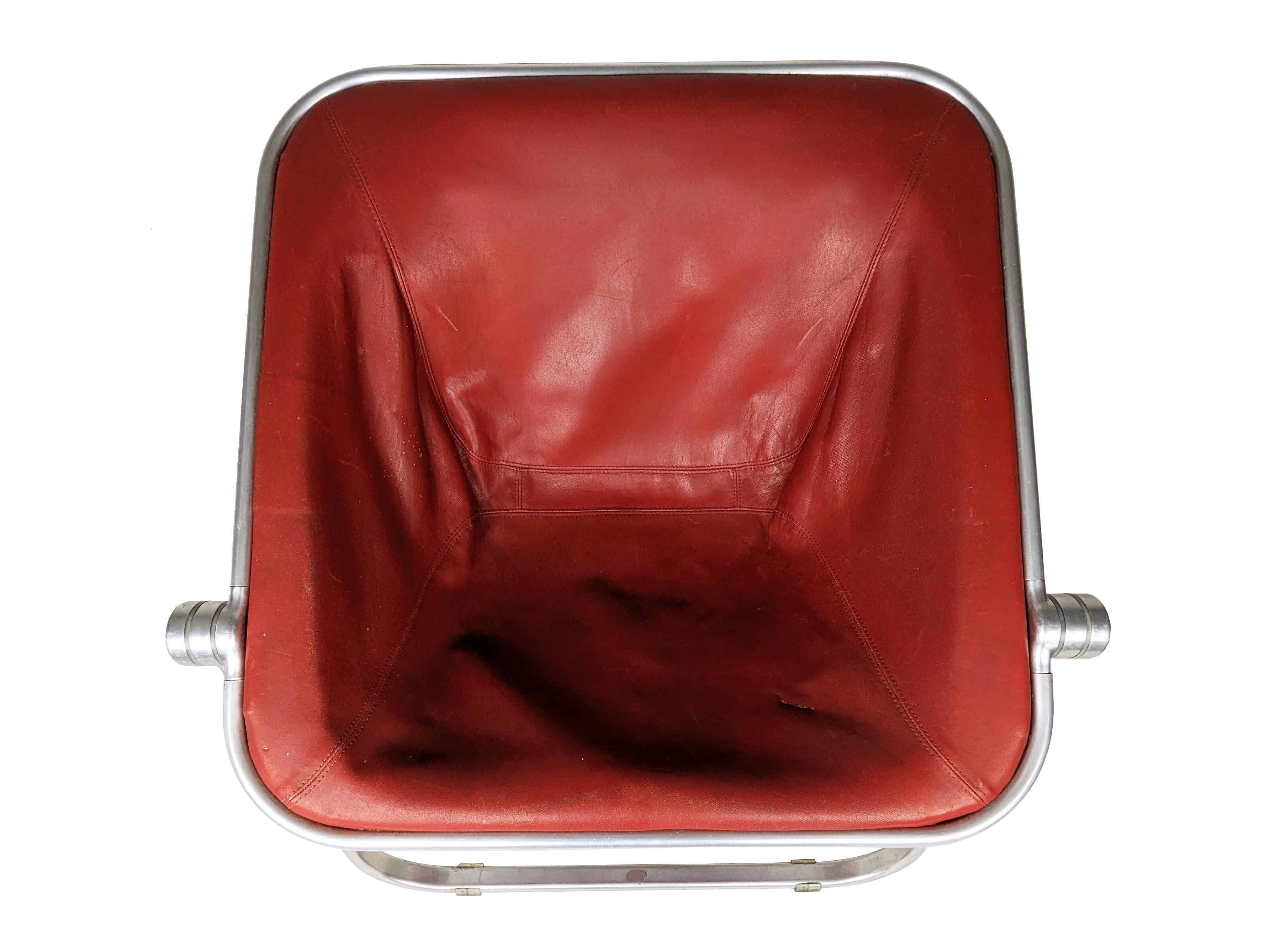 red skai & aluminum 1969 folding chair Plona by G. Piretti for Anonima Castelli For Sale 1