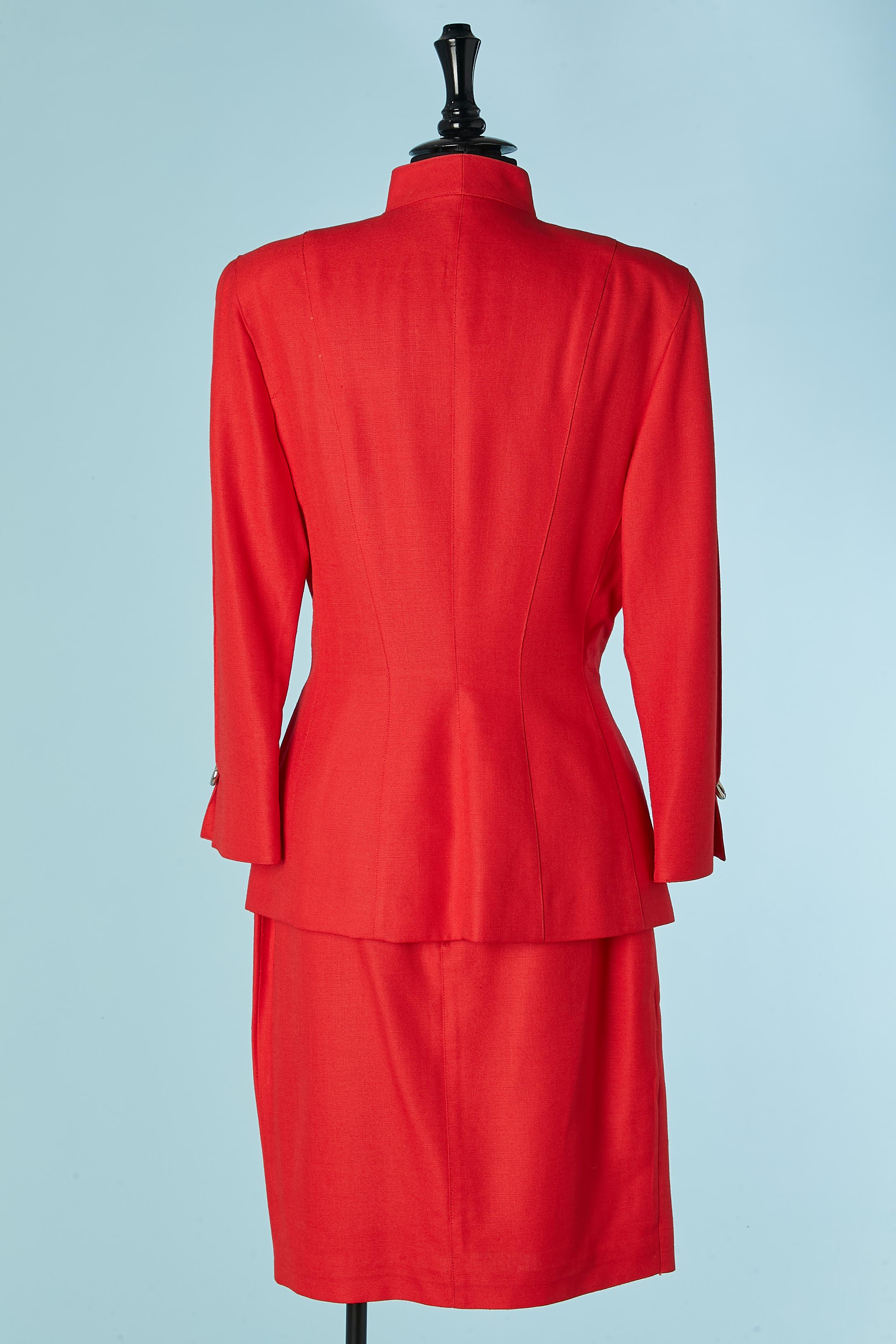 Tailleur con gonna rossa e abbellimento ad anello in metallo Thierry Mugler Circa anni '90 in vendita 1