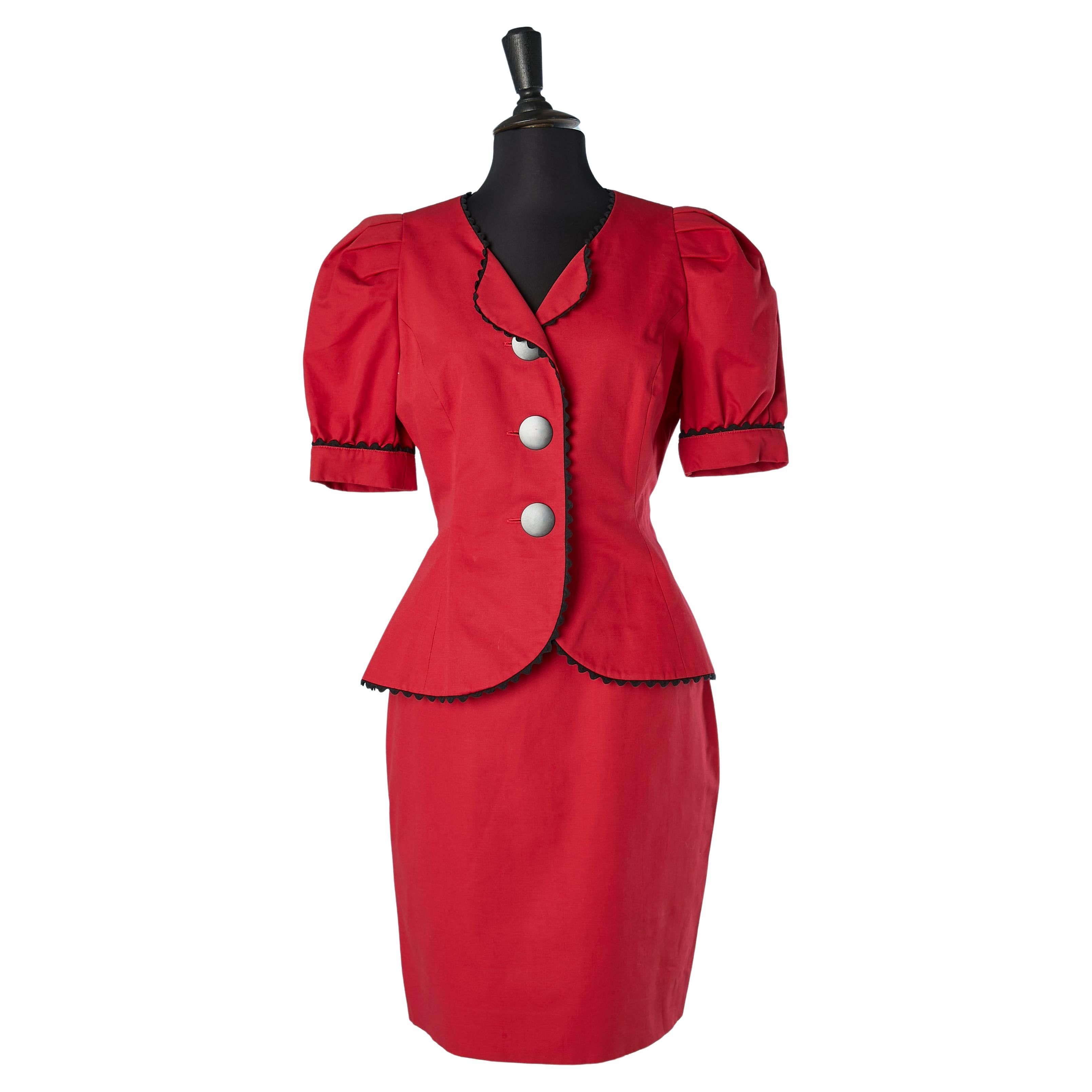 Red skirt-suit with short sleeves Blanc D'Ivoire Circa 1980's  For Sale