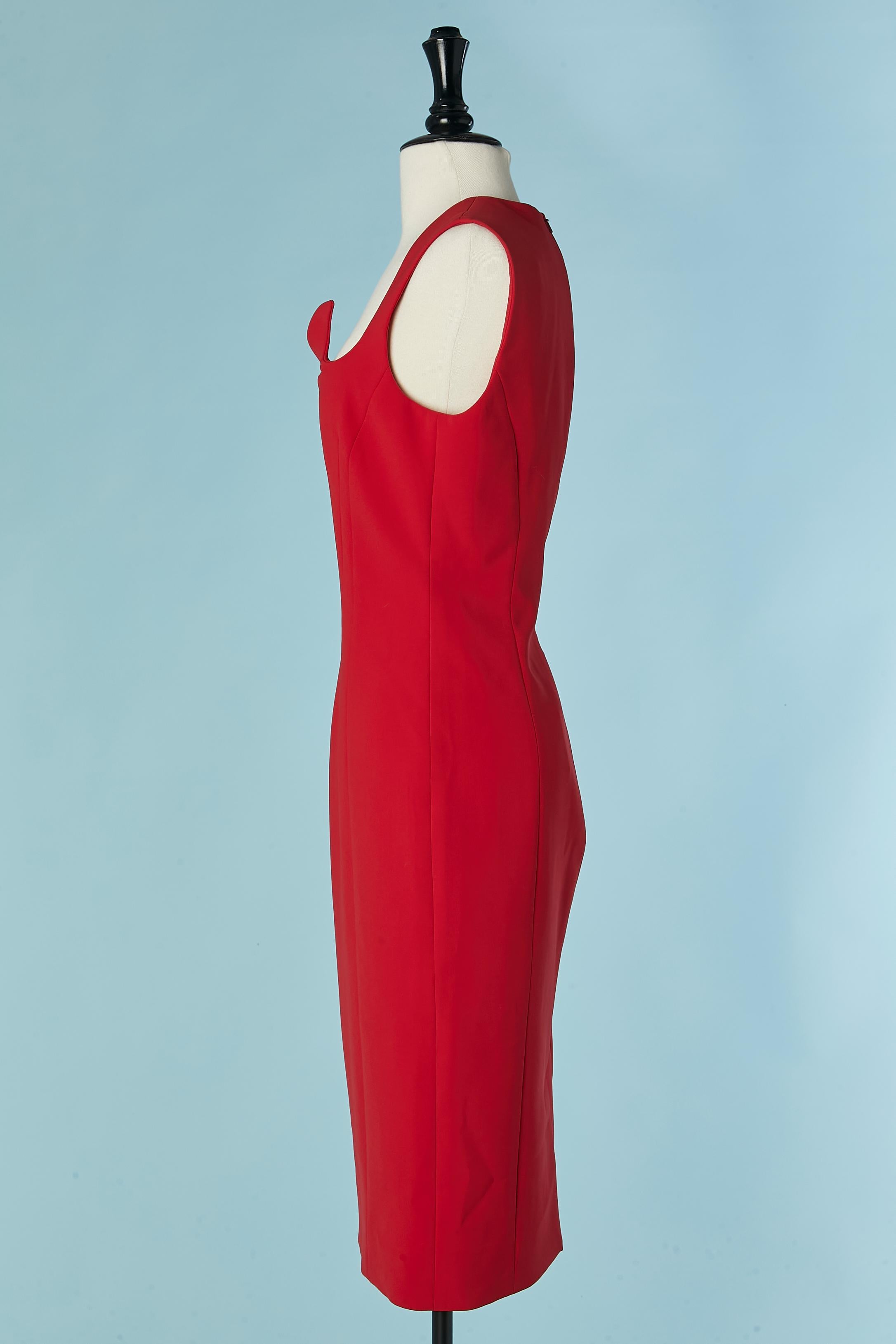 Red sleeveless cocktail dress with cut-work MOSCHINO COUTURE New Pour femmes en vente