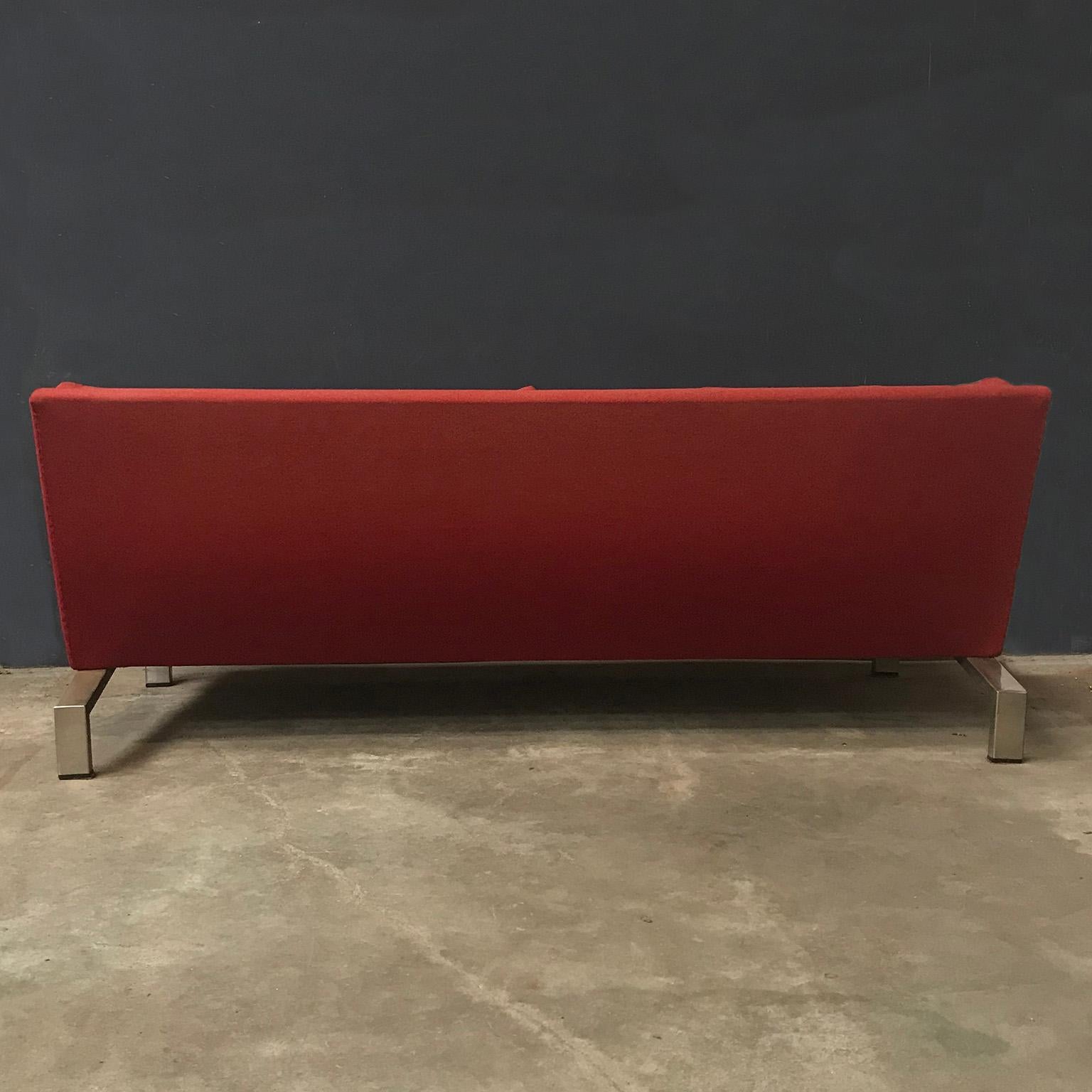 1965, Dick Lookman für Bas van Pelt, Seltenes rotes Sofa, schönes Chromgestell  im Angebot 2