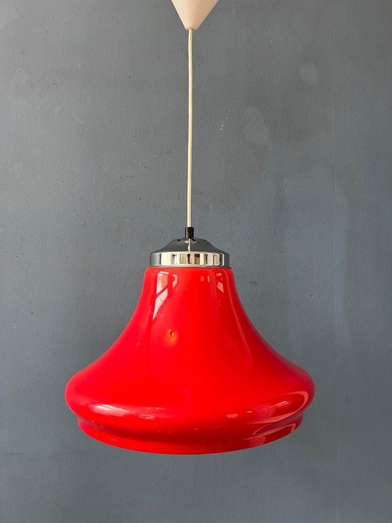 Space Age Lampada a sospensione in plexiglass rosso Space AGE, anni Settanta in vendita