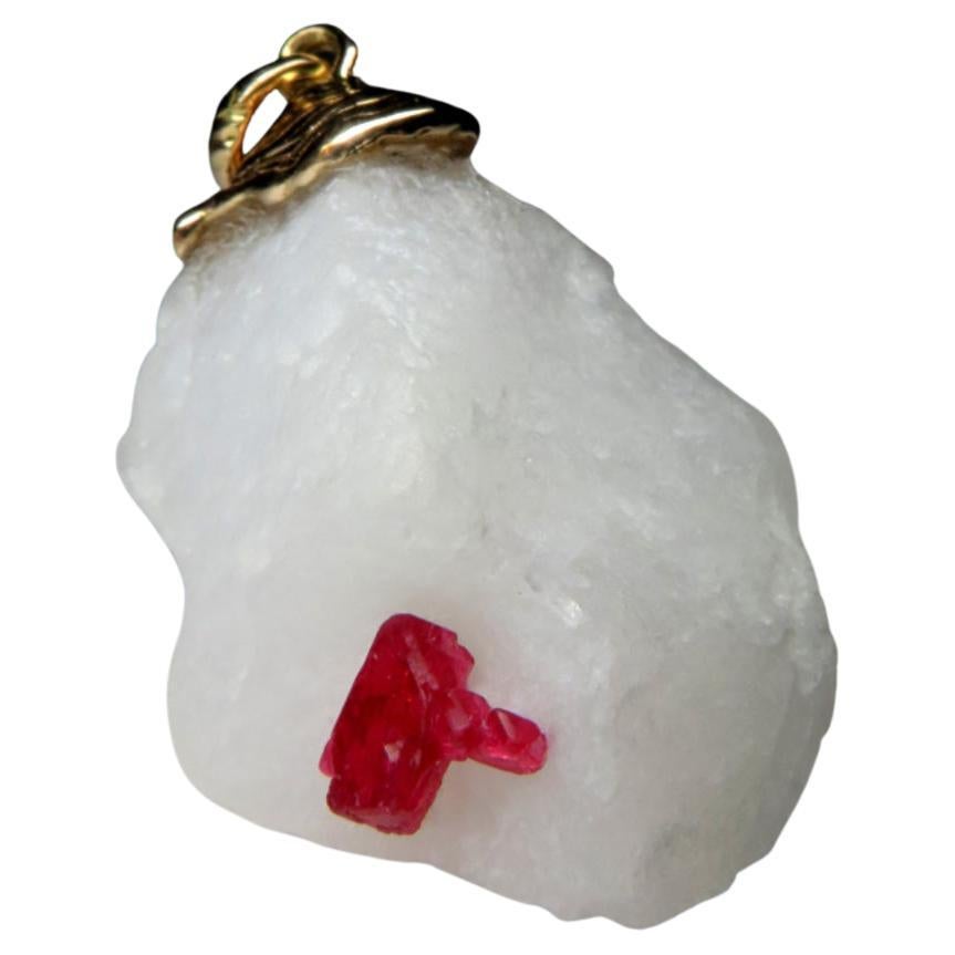 Red Spinel Crystal Yellow Gold Pendant Natural Raw Uncut Gemstone Unisex Healing For Sale