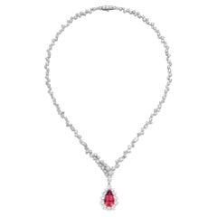 Espinela roja talla pera  Collar colgante