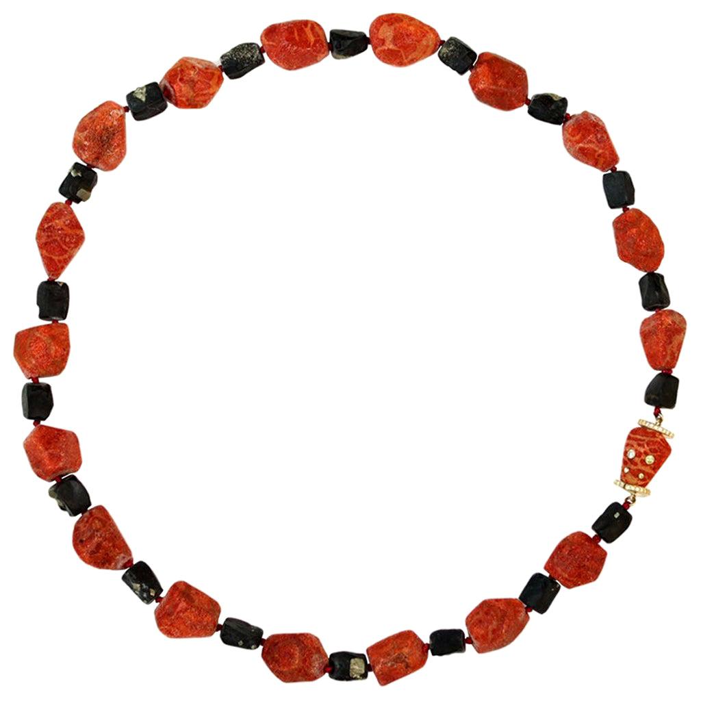 Red Sponge Coral and Pyrite Beads Strand with Diamond 18 Karat Clasp For Sale