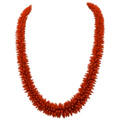 Red Stones Necklace with 18 Karat Yellow Gold Simple Clasp