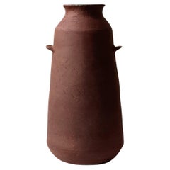 Rote Alavastron-Vase aus Steingut von Elena Vasilantonaki