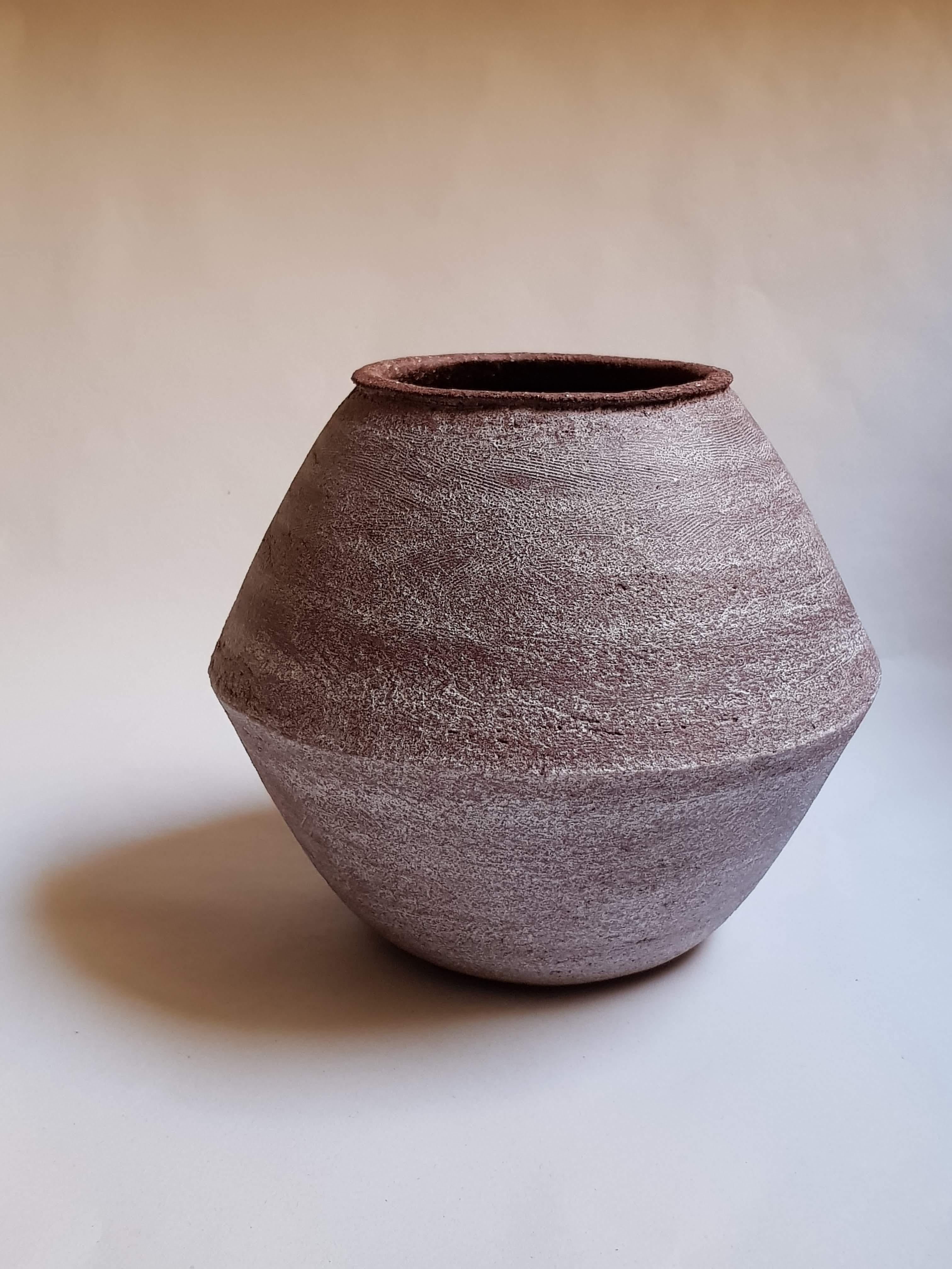 Red Stoneware Sfondyli I Vase by Elena Vasilantonaki For Sale 5