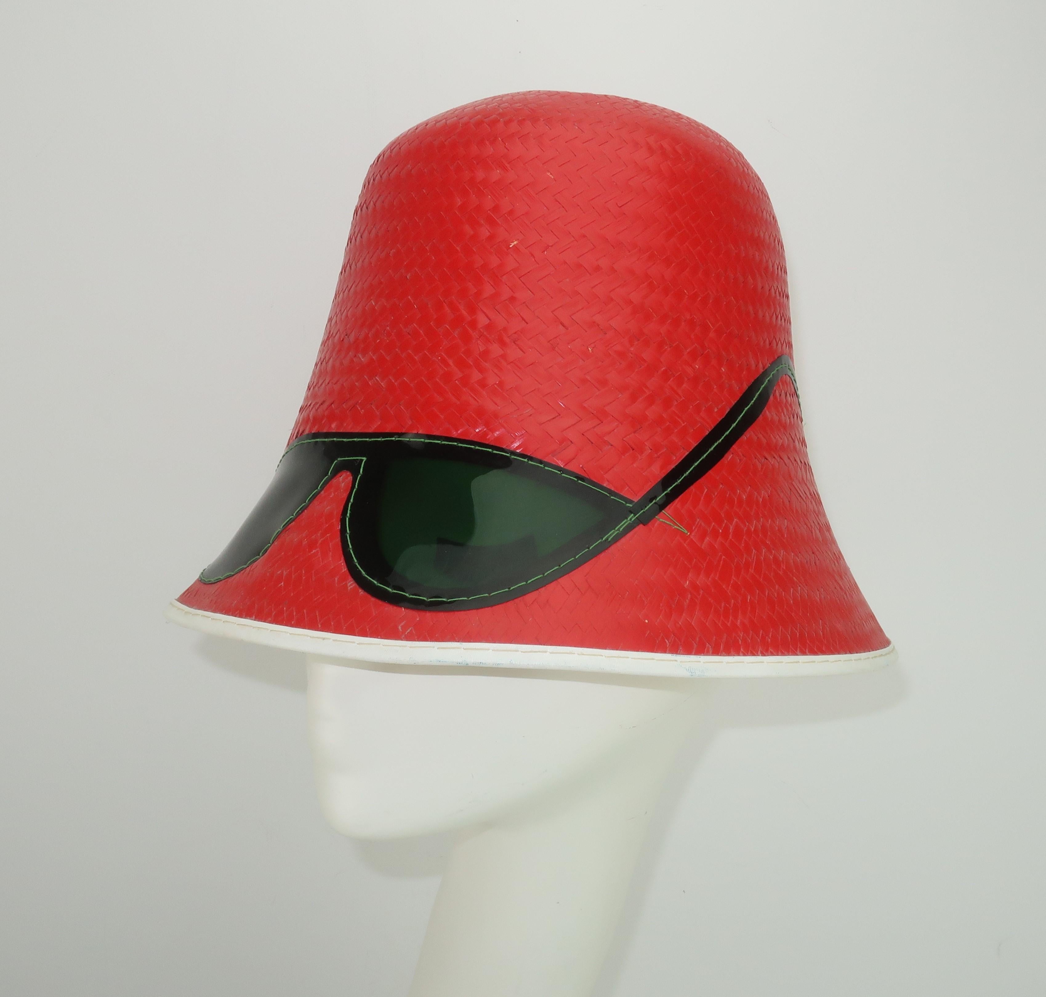 Roter Strandhut aus Stroh mit integrierter Sonnenbrille:: ca. 1960 3