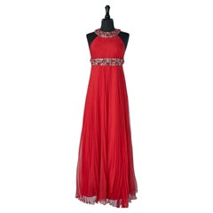 Red Sunray plissiertes Abendkleid mit Pailletten und Perlenbesatz Lady Garbell