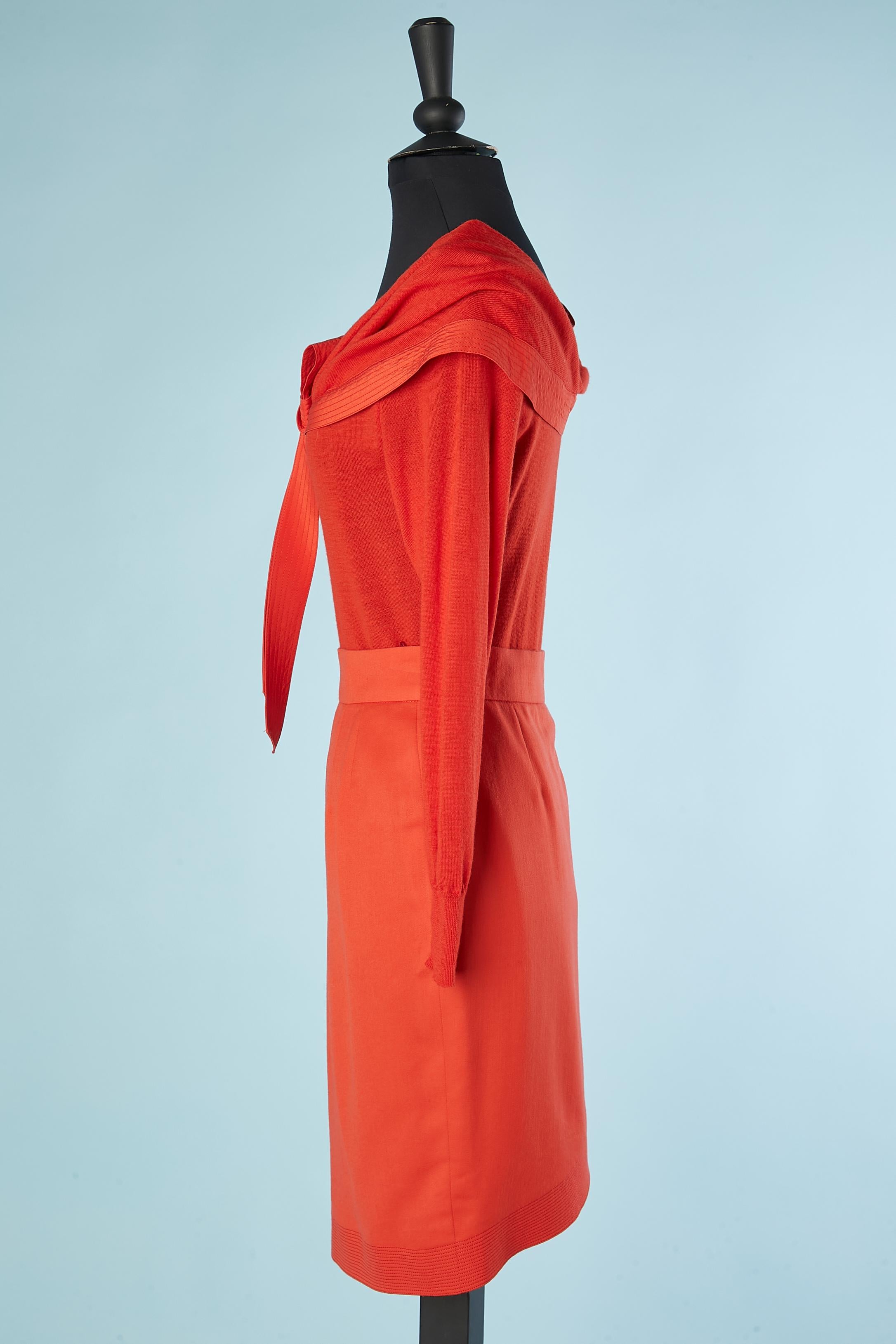 Ensemble pull et jupe rouges Giani Versace  Excellent état - En vente à Saint-Ouen-Sur-Seine, FR