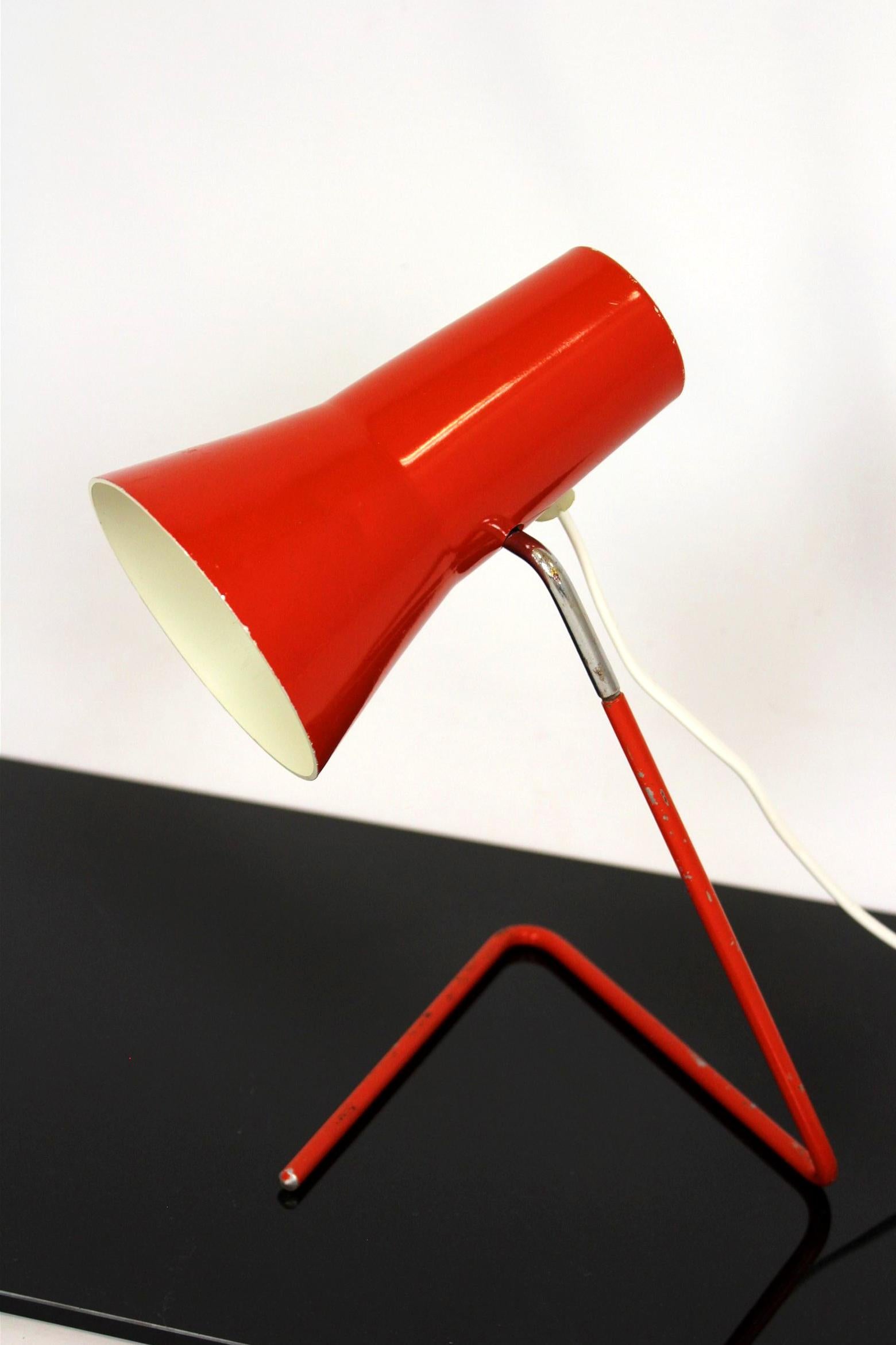 
This red table lamp was manufactured by Drupol and designed by Josef Hurka in the mid 1960s. Original, good condition, fully functional. The wire has been replaced with a new one.