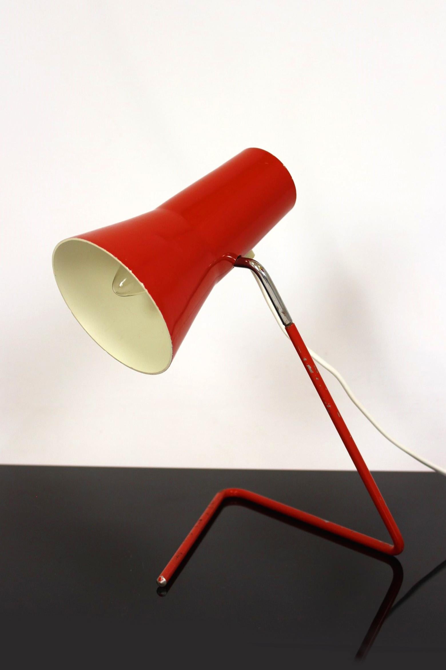 Mid-Century Modern Lampe de bureau rouge de Josef Hurka pour Drupol, années 1960 en vente
