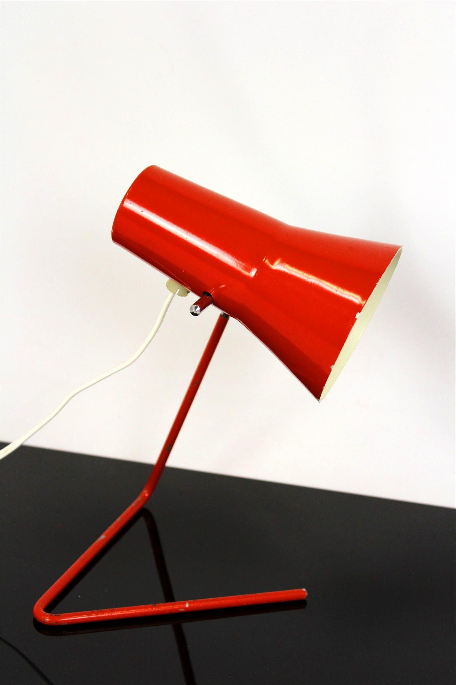 20ième siècle Lampe de bureau rouge de Josef Hurka pour Drupol, années 1960 en vente