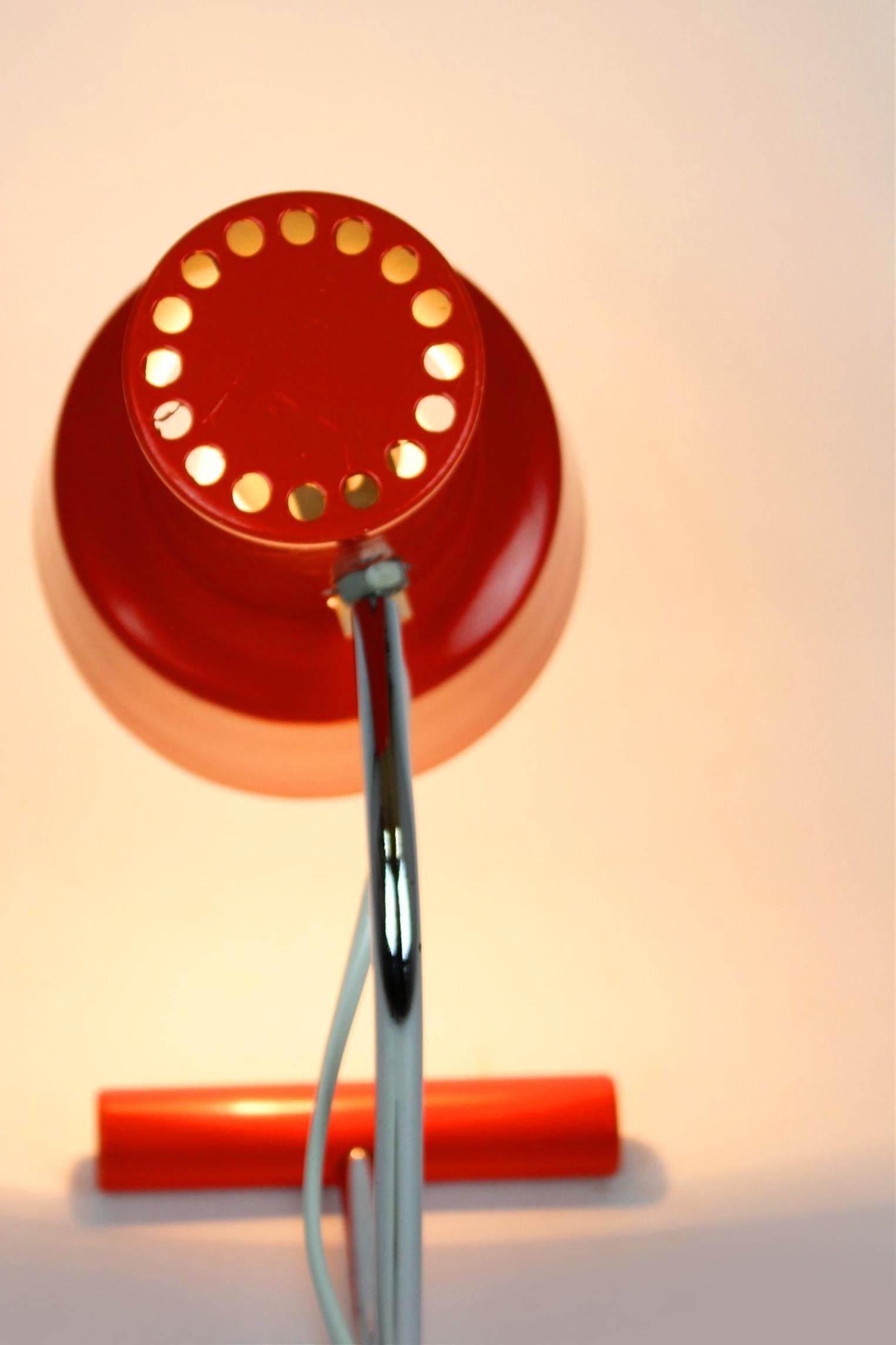 Lampe de bureau rouge de Josef Hurka pour Napako, années 1960 en vente 12