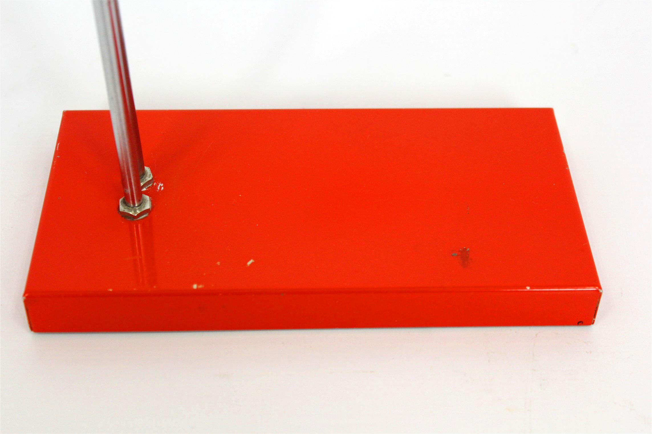 Lámpara de mesa roja de Josef Hurka, Lidokov, años 70 Acero en venta