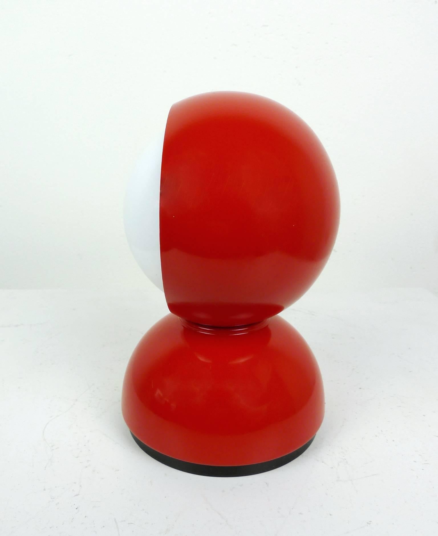 Space Age Red Table Lamp Eclisse by Vico Magistretti for Artemide, Italy, 1960s