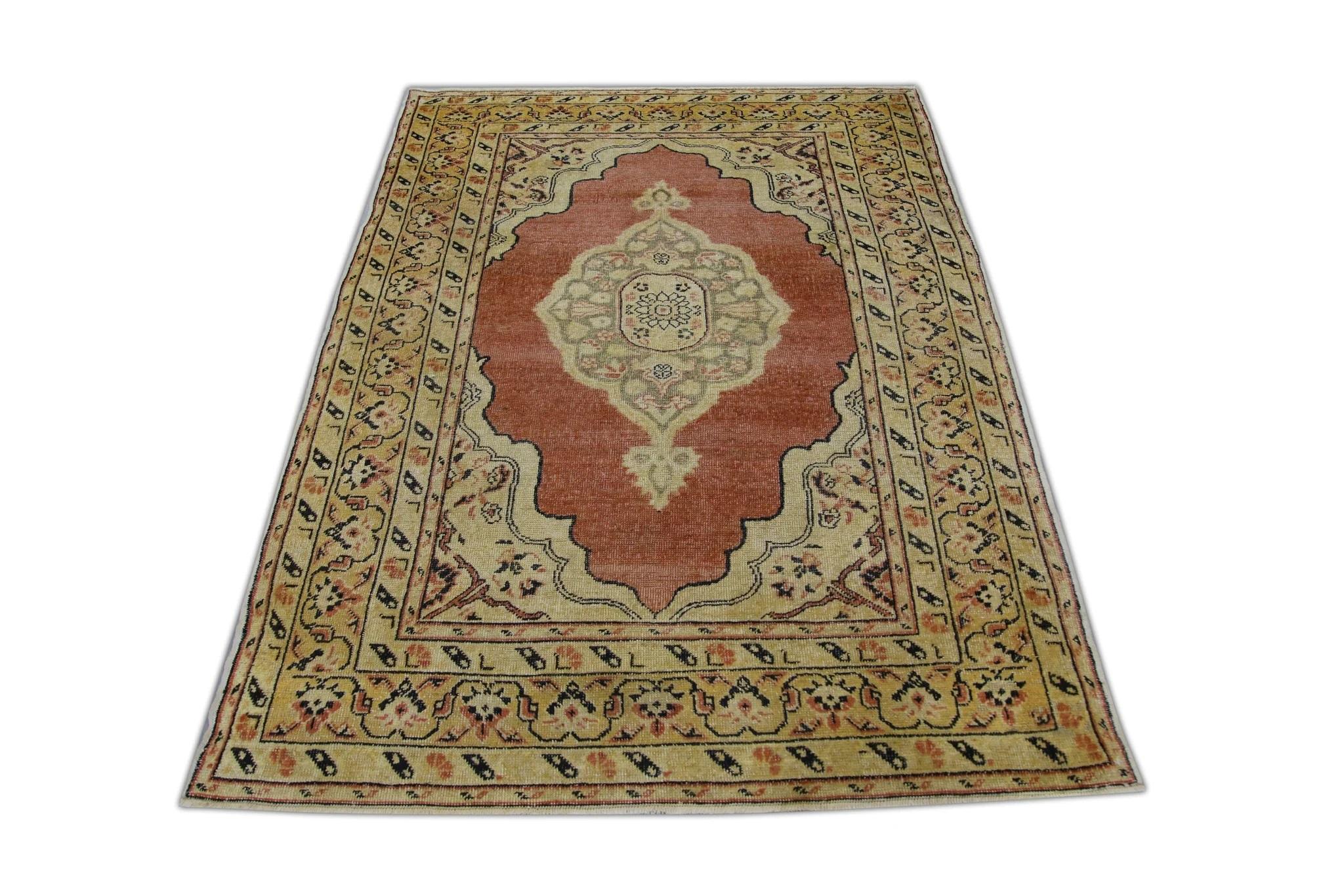 Tapis Oushak turc vintage en laine tissée à la main rouge et havane 4'4