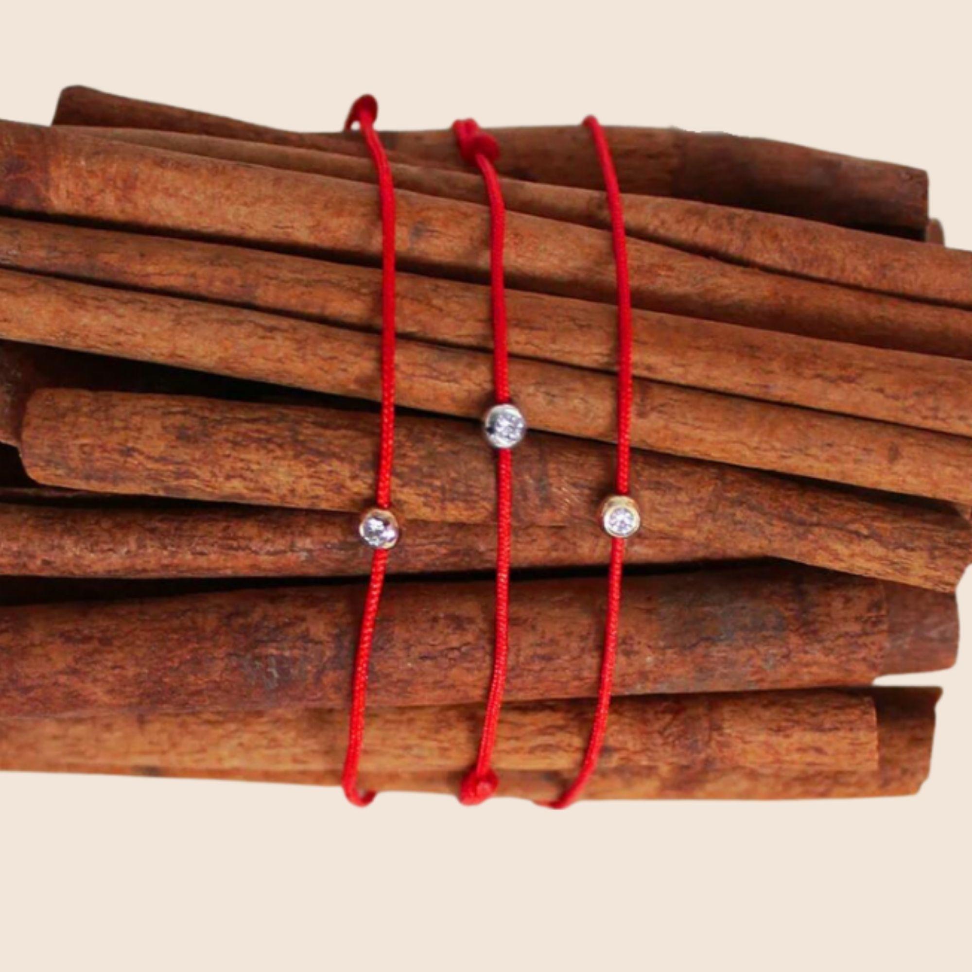 Moderno Bracciale in filo rosso con diamante, bracciale realizzato in filo nero di alta qualità in vendita