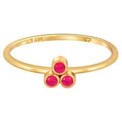 Red Three Stone 14k Gold Ring