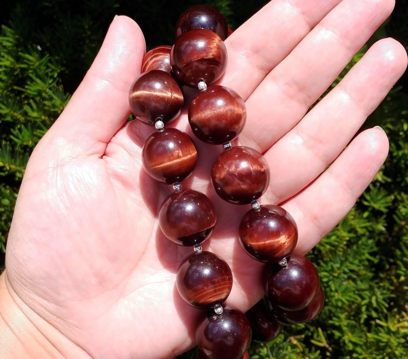 Collana con occhio di tigre rosso in vendita 4