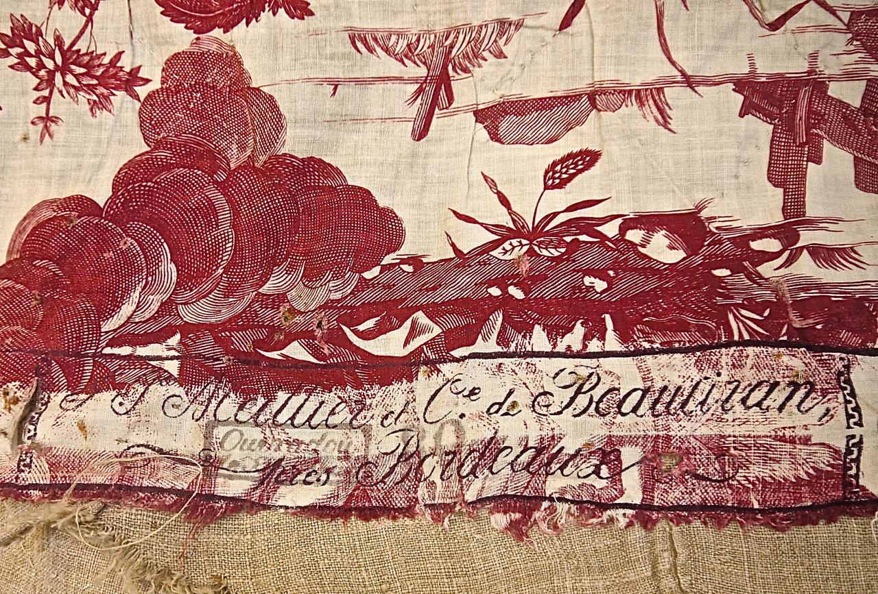 Red Toile de Jouy Cotton Panel French, 18th Century In Good Condition For Sale In London, GB