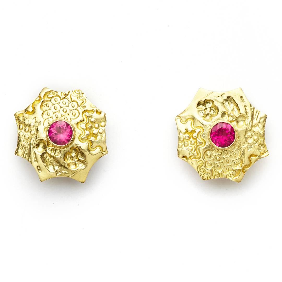 Red Tourmaline and 18k Gold Sea Urchin Earrings For Sale 2