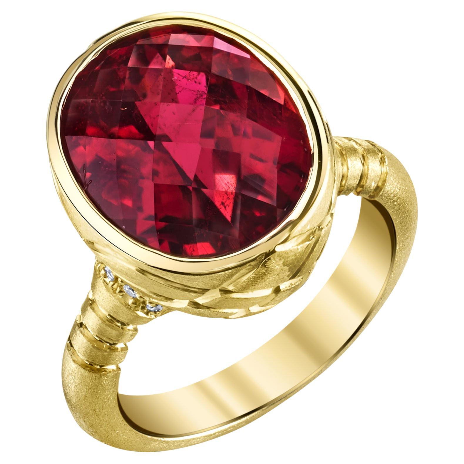 Ring mit rotem Turmalin und Diamant in Gelbgold, 9,54 Karat
