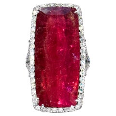 Anello Paradizia con tormalina rossa rubellite 25,5 carati e pavé di diamanti
