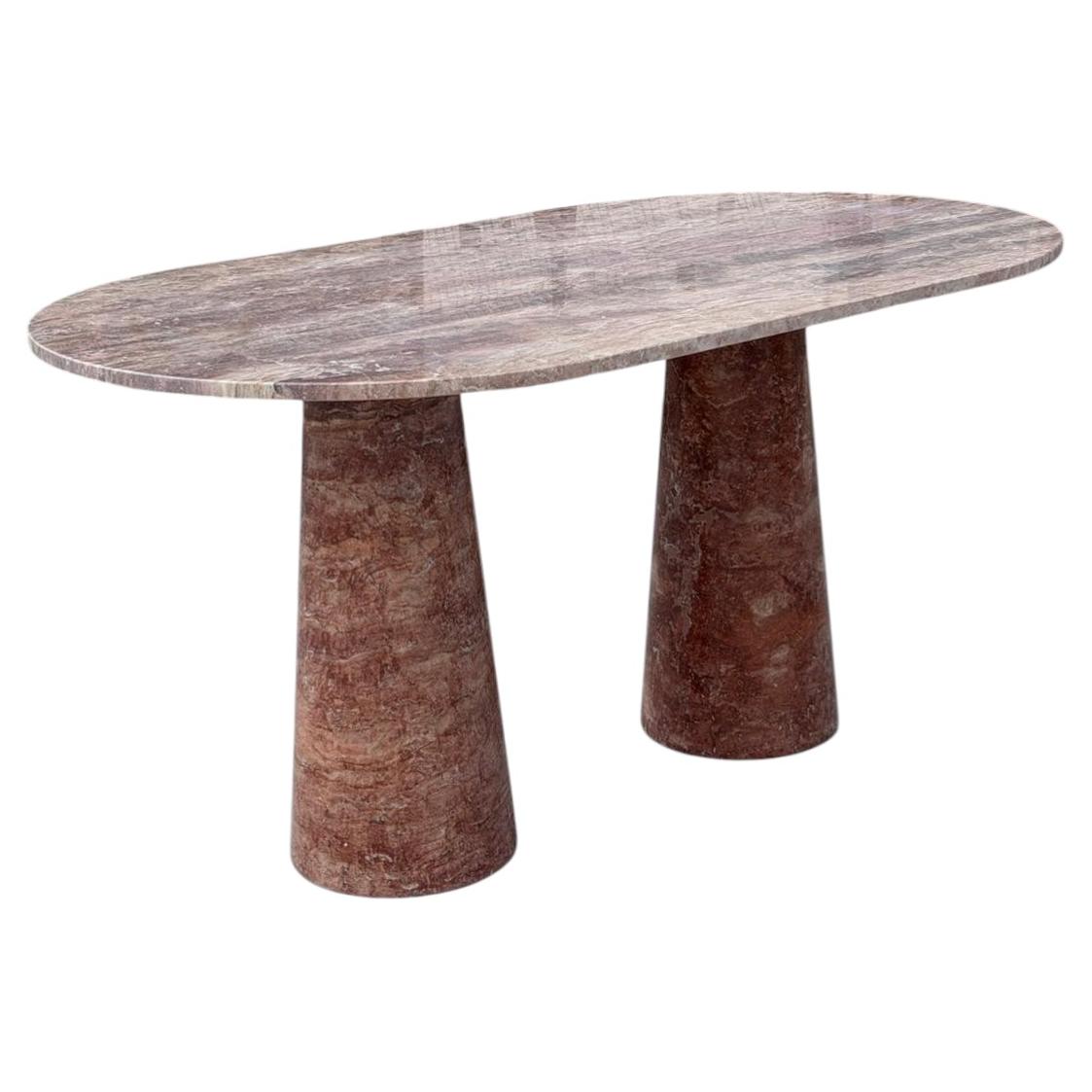 Table à manger ovale en travertin rouge - Table de cuisine en marbre - Pierre travaillée à la main en vente
