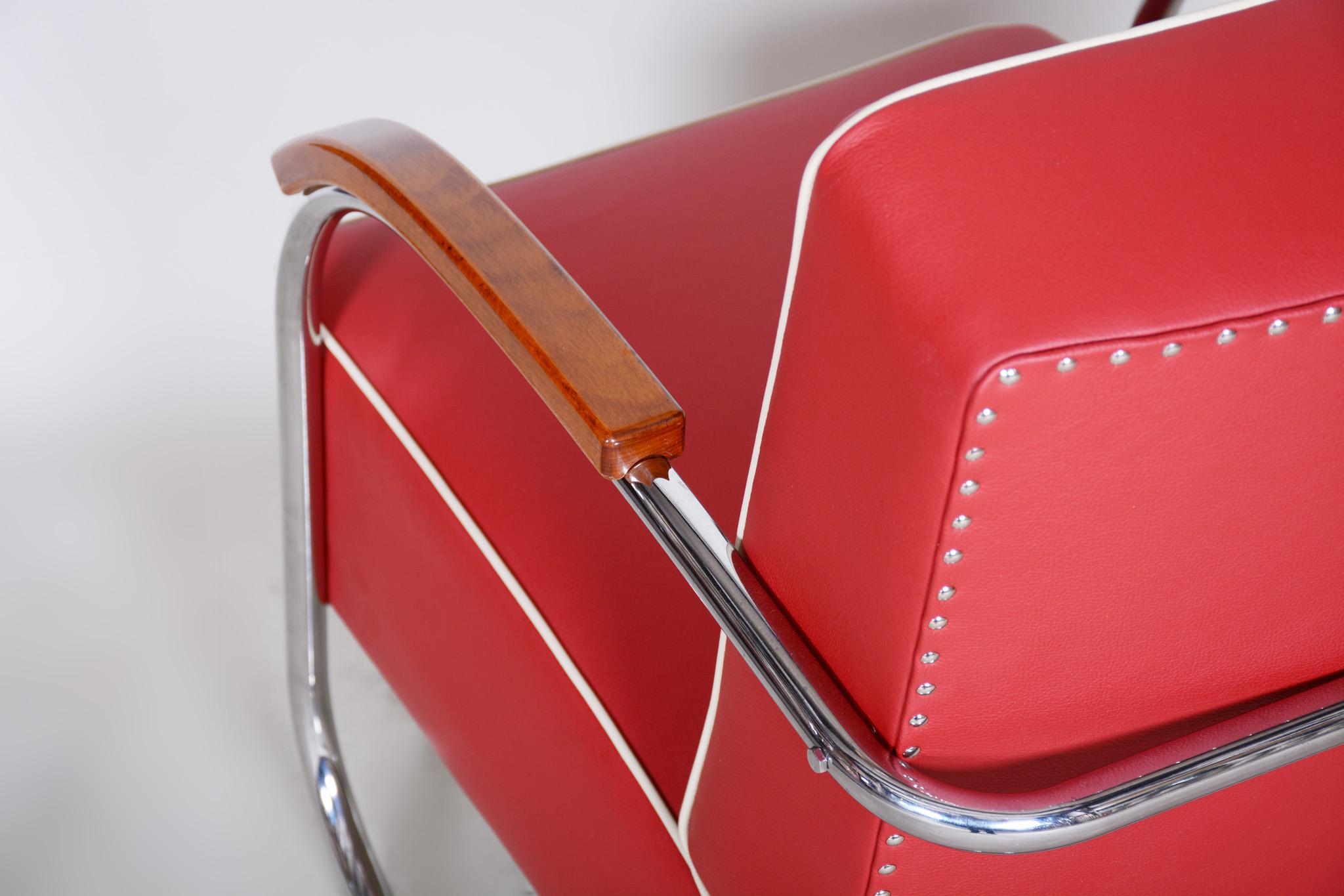 Red Tubular Steel Cantilever Chrome Armchair, High Quality Leather, 1930s For Sale 4