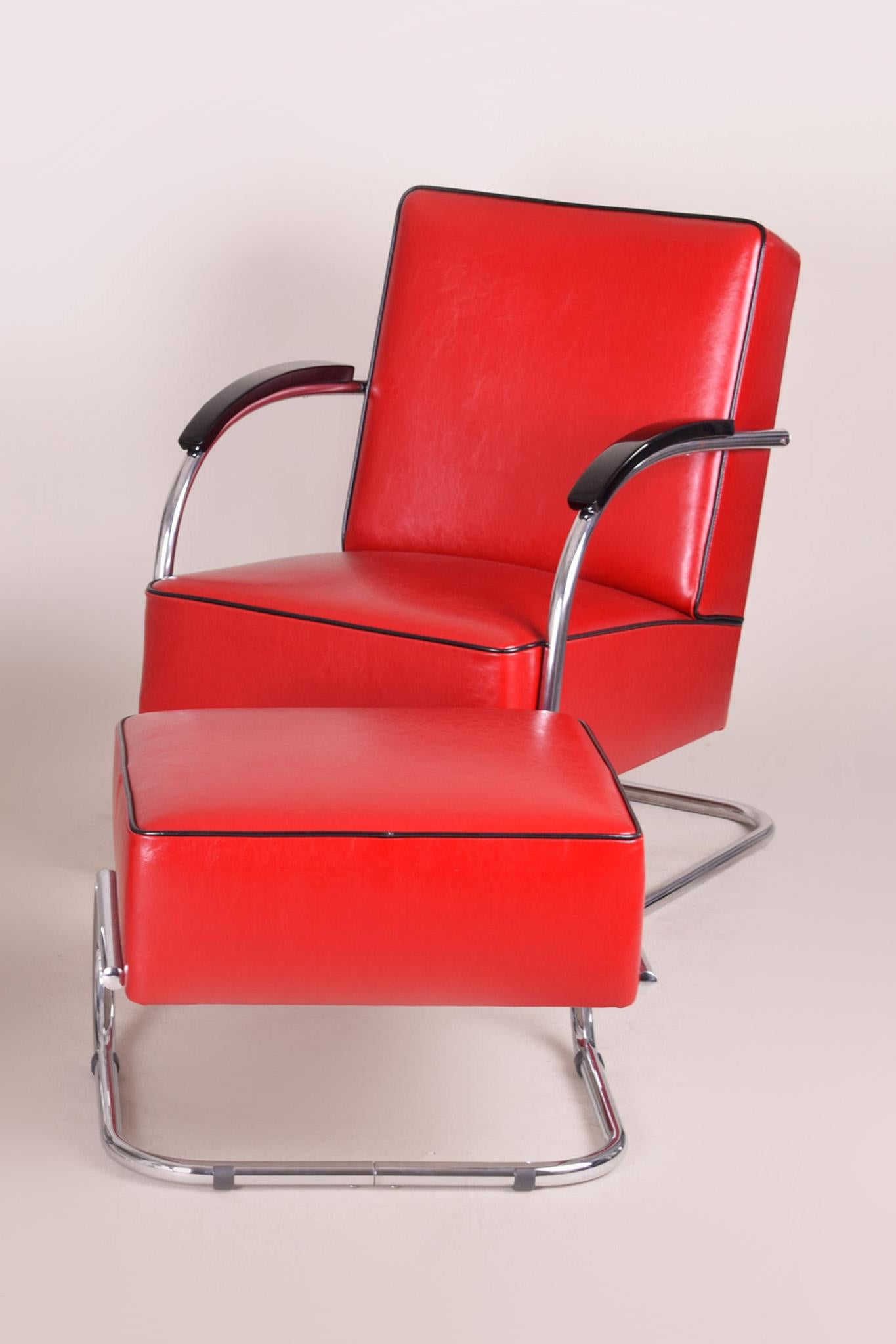 Bauhaus Art Deco armchair
Completely restored, New upholstery
Material: Chrome-planted tubular steel, high quality leather
Source: Czechoslovakia, Mücke - Melder
Period: 1930-1939.