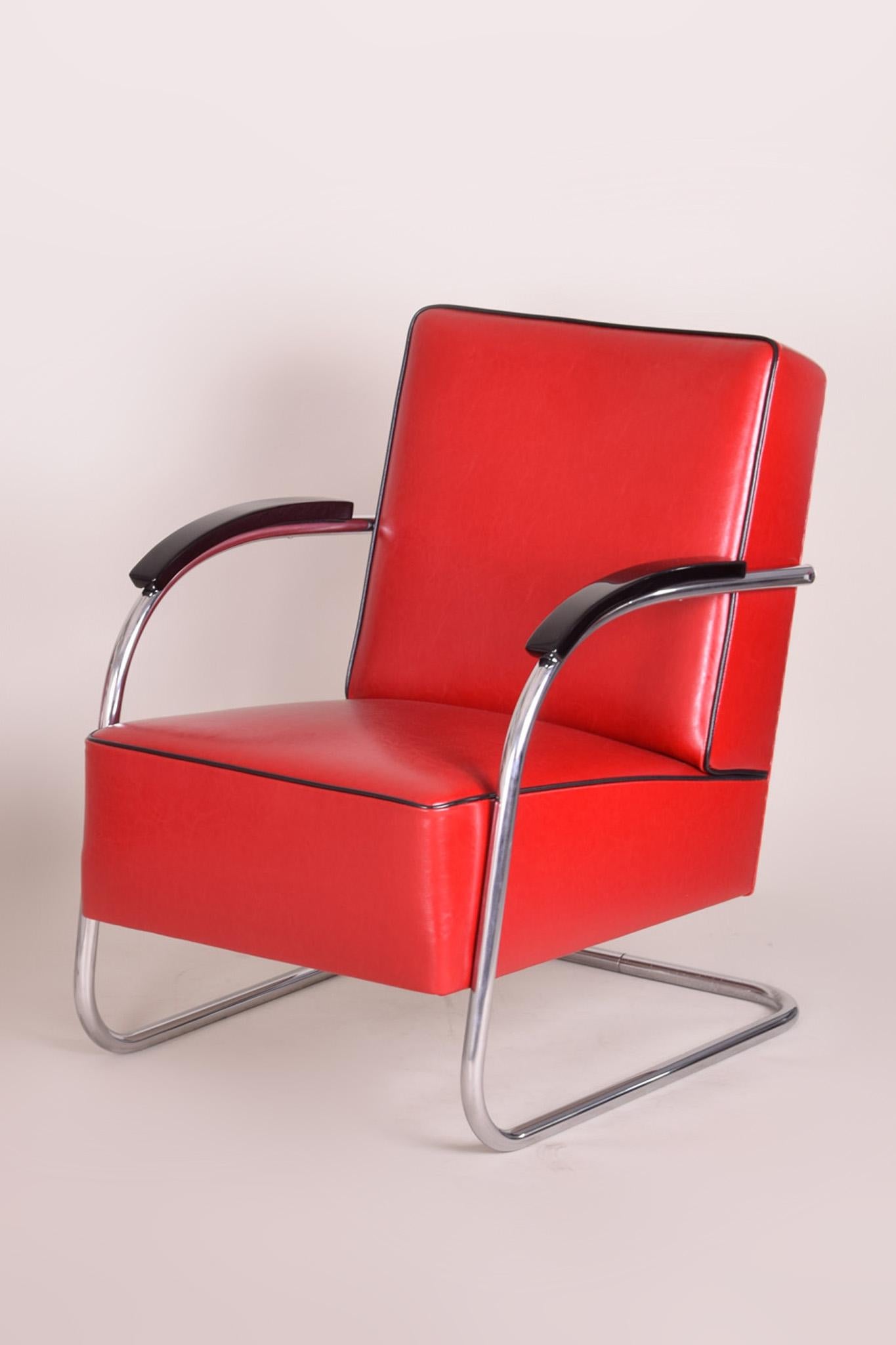 Red Tubular Steel Cantilever Chrome Armchair, High Quality Leather, 1930s In Good Condition In Horomerice, CZ