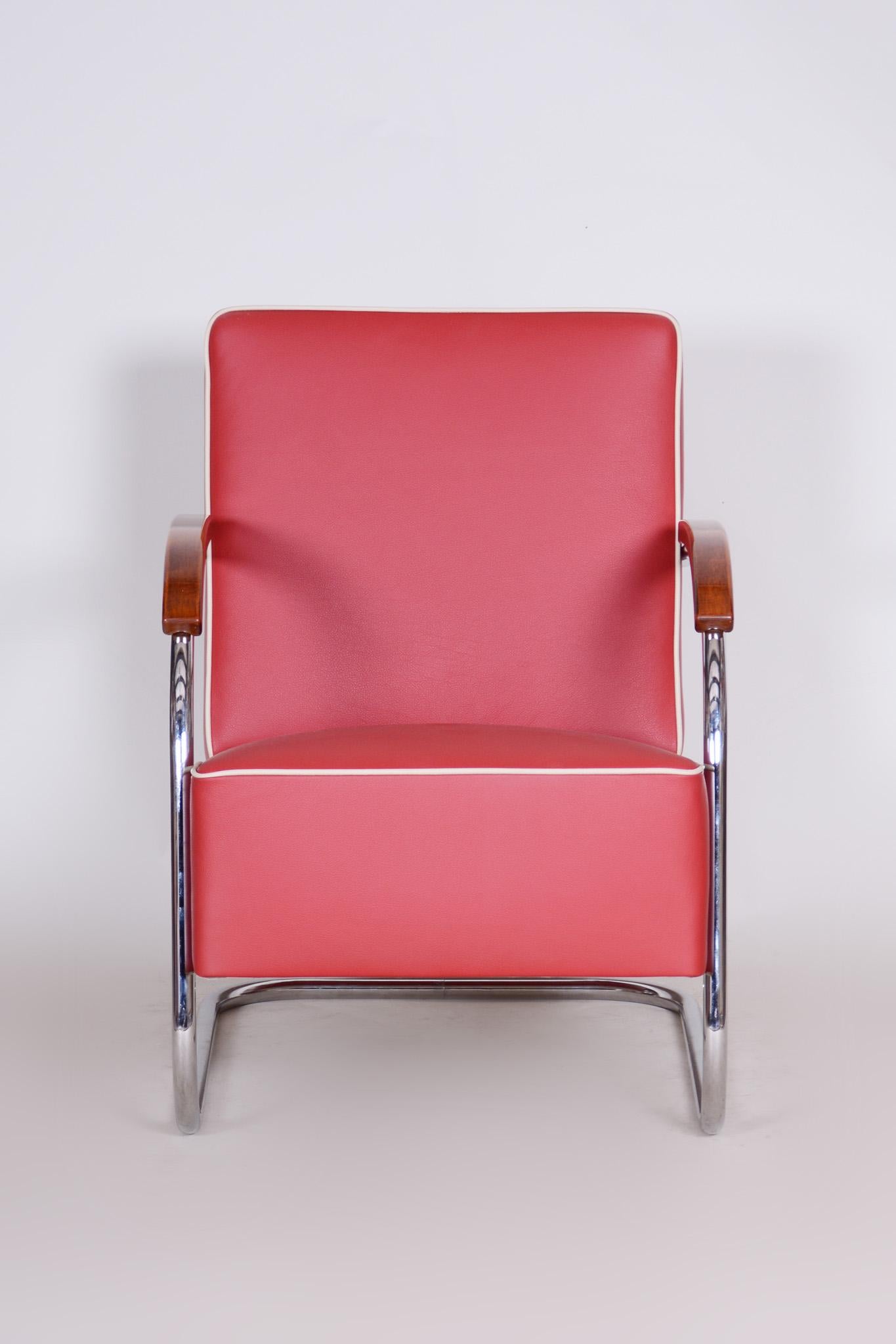 Red Tubular Steel Cantilever Chrome Armchair, High Quality Leather, 1930s In Good Condition For Sale In Horomerice, CZ