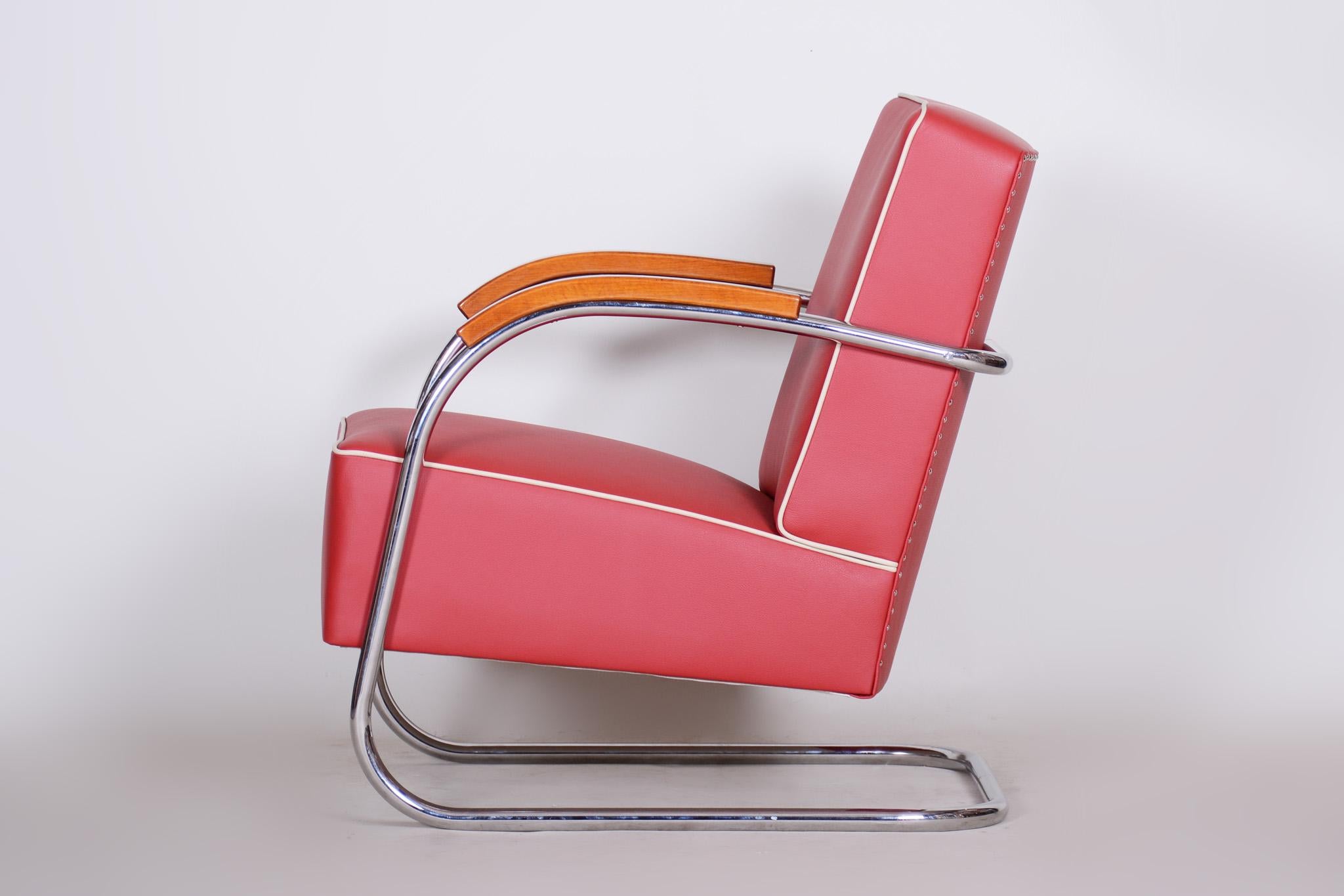 20th Century Red Tubular Steel Cantilever Chrome Armchair, High Quality Leather, 1930s For Sale