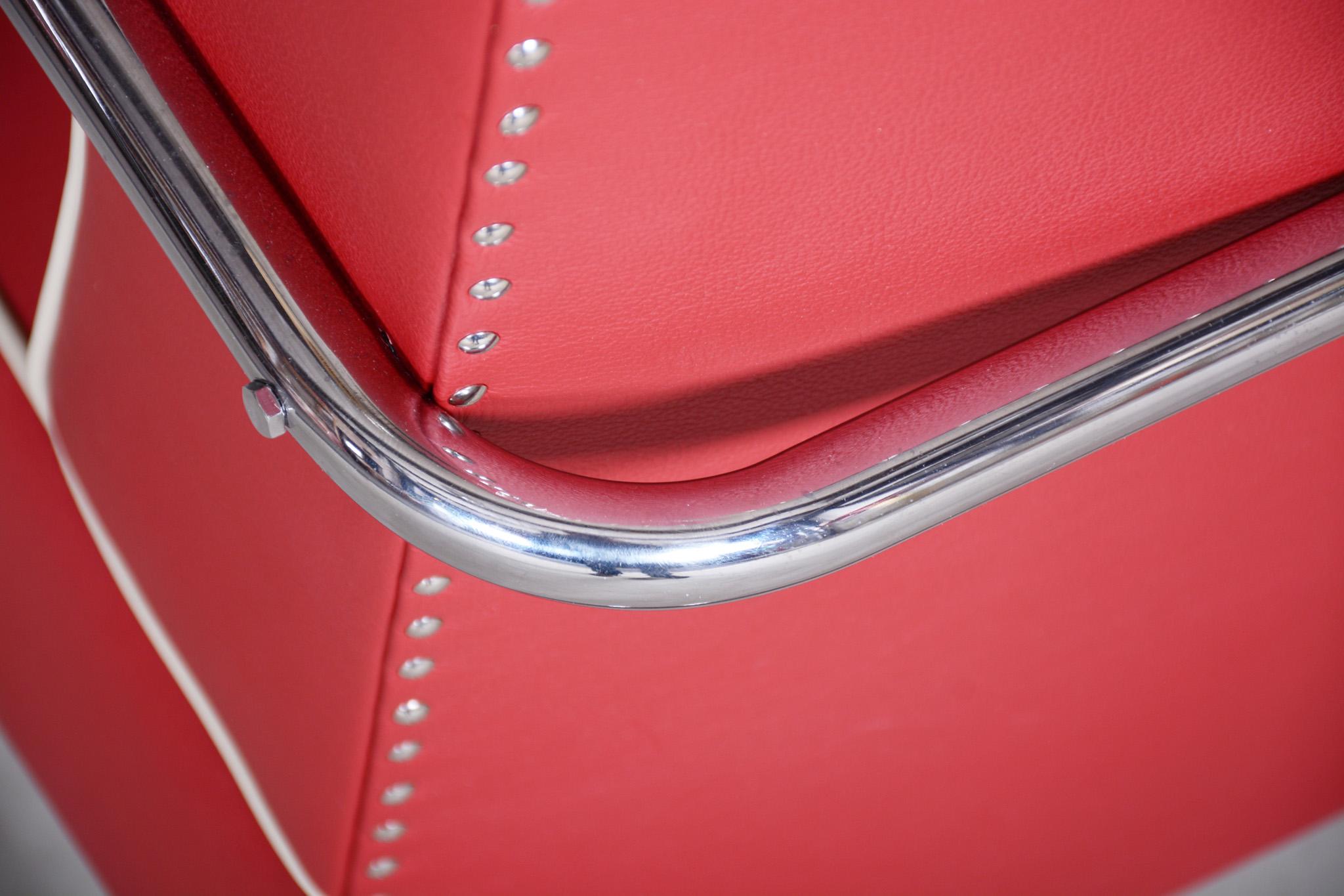 Red Tubular Steel Cantilever Chrome Armchair, High Quality Leather, 1930s For Sale 2