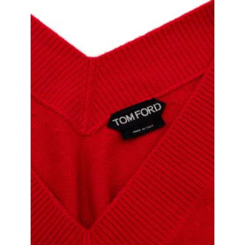 red v-neck cashmere jumper For Sale 1