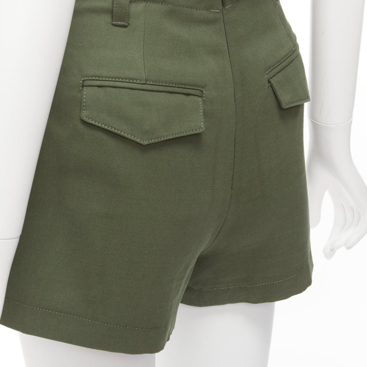 RED VALENTINO 2020 khaki cotton virgin wool high waisted cargp shorts IT36 XXS
Reference: AAWC/A00866
Brand: Red Valentino
Collection: 2020
Material: Cotton, Virgin Wool
Color: Khaki
Pattern: Solid
Closure: Zip
Lining: Green Fabric
Extra Details: