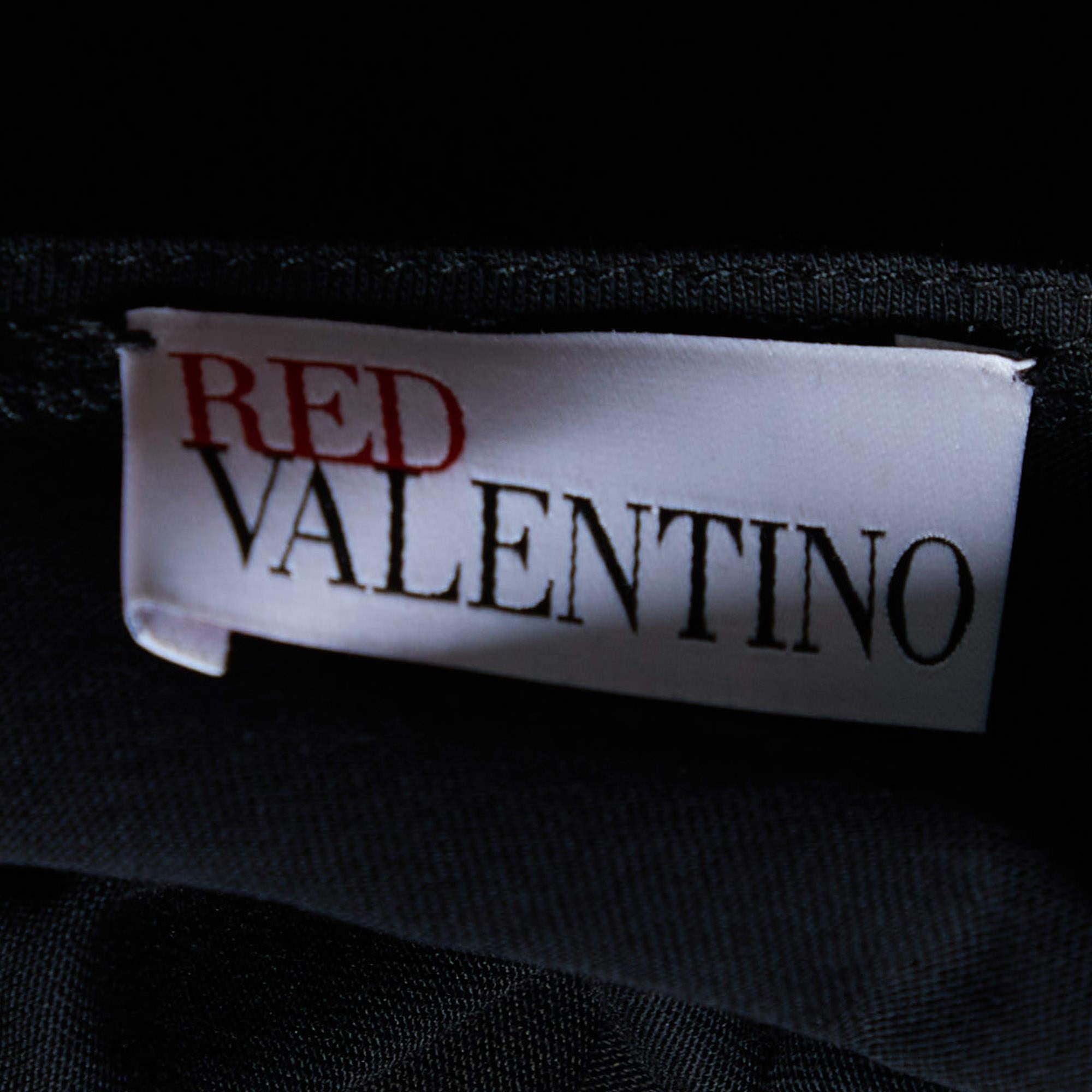 RED Valentino Top nero in maglia di cotone e orlo in tulle ricamato L.L.A. In condizioni buone in vendita a Dubai, Al Qouz 2
